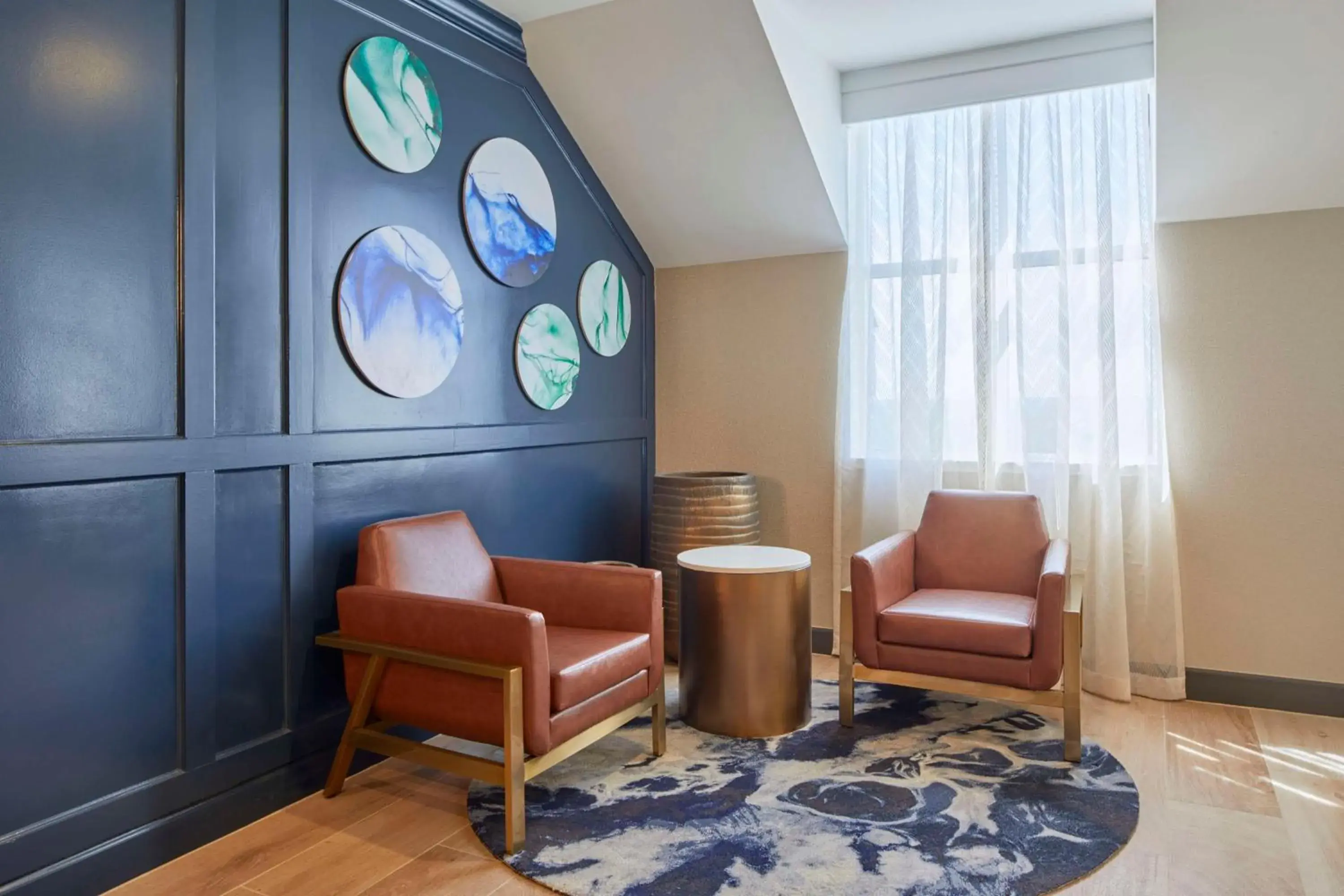 Lobby or reception in DoubleTree by Hilton Atlanta/Roswell - Alpharetta Area Lobby or reception in DoubleTree by Hilton Atlanta/Roswell - Alpharetta Area