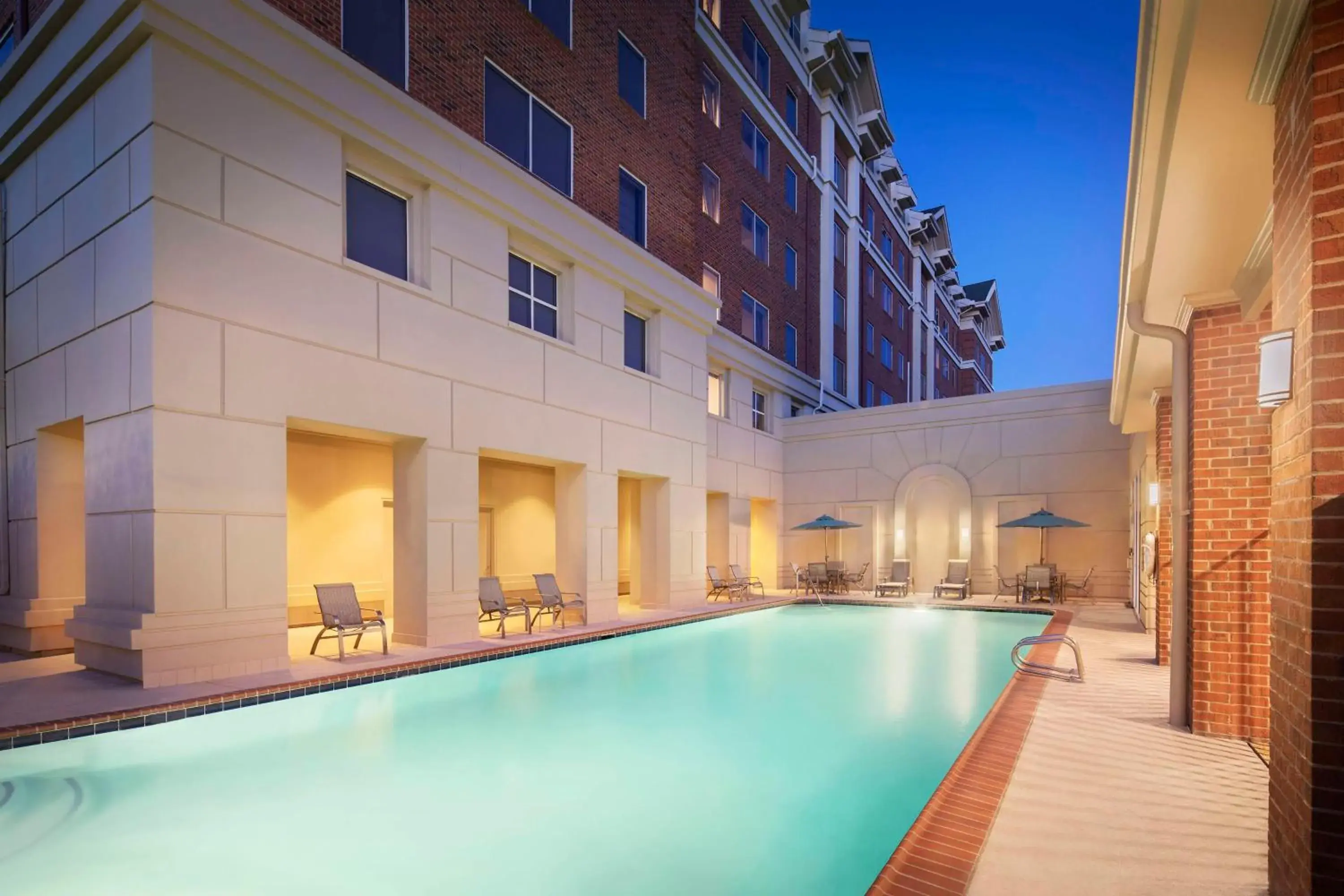 Pool view in DoubleTree by Hilton Atlanta/Roswell - Alpharetta Area Pool view in DoubleTree by Hilton Atlanta/Roswell - Alpharetta Area