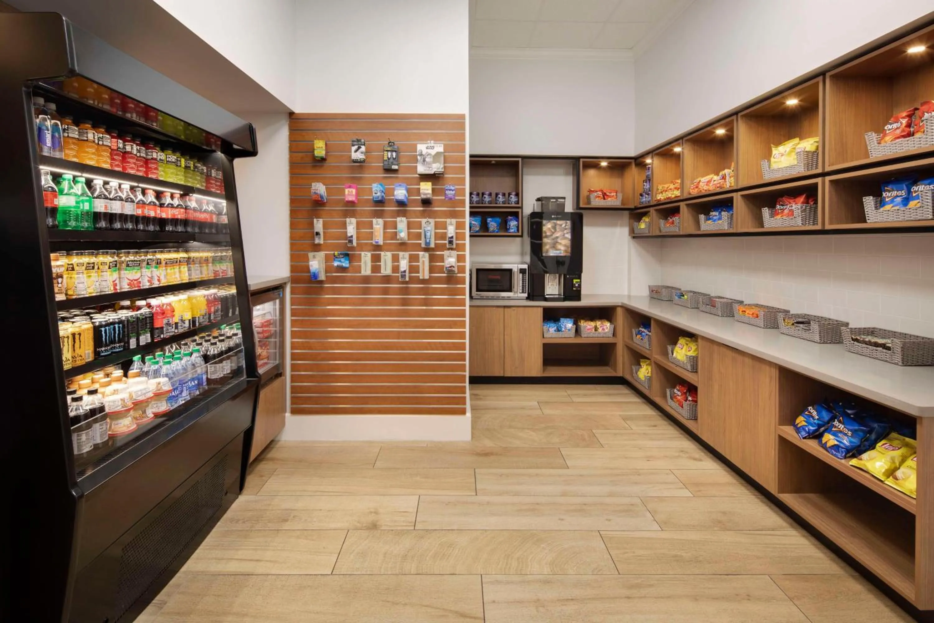 Restaurant/places to eat in DoubleTree by Hilton Atlanta/Roswell - Alpharetta Area