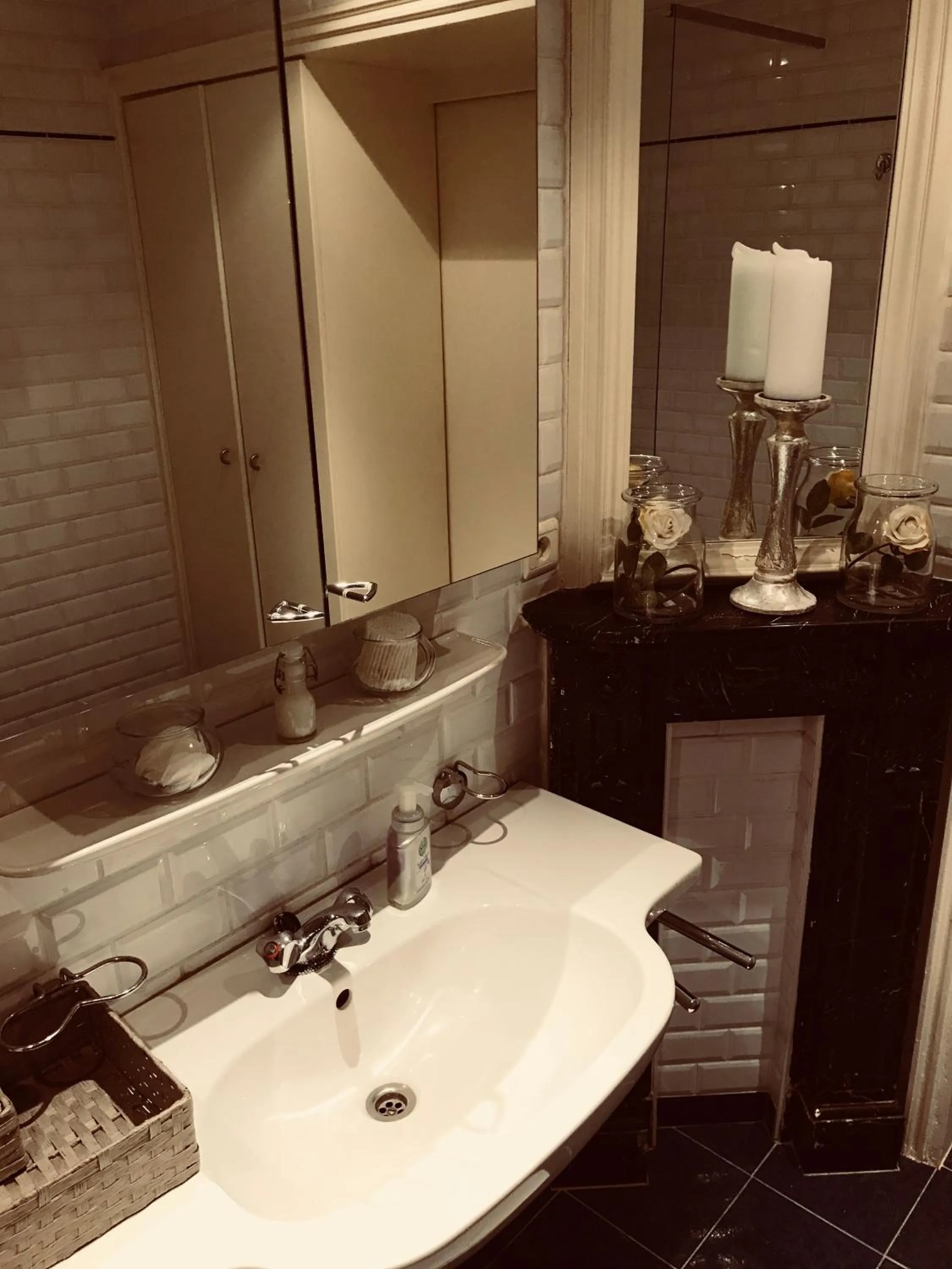 Bathroom in Chic Cocoon Guest House