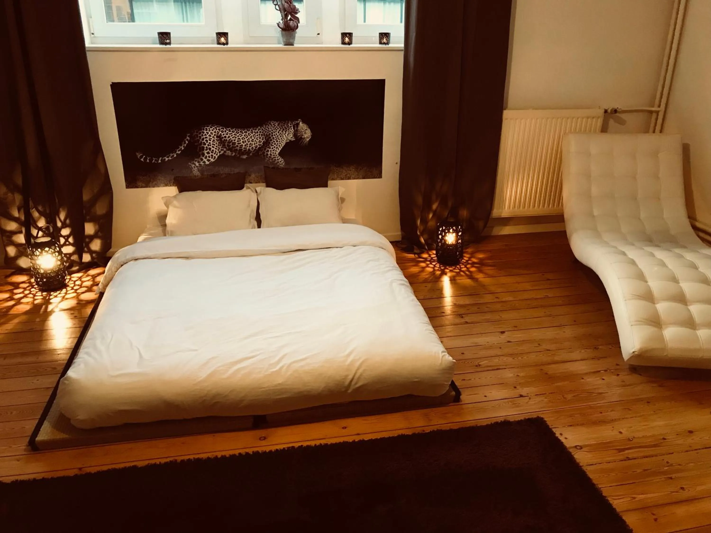 Bed in Chic Cocoon Guest House