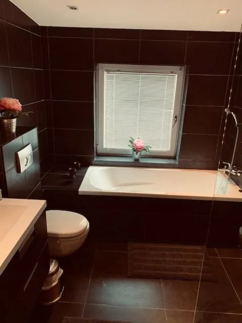 Bathroom in Chic Cocoon Guest House