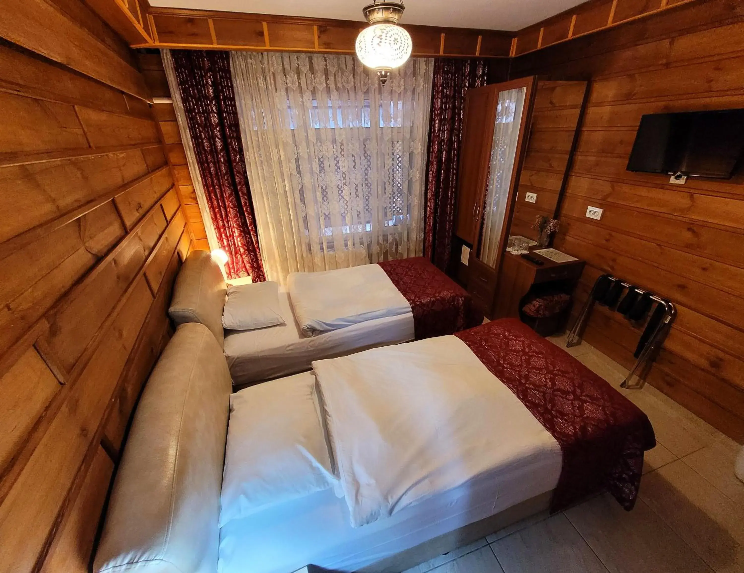 Economy Twin Room in Marmara Guesthouse Economy Twin Room in Marmara Guesthouse