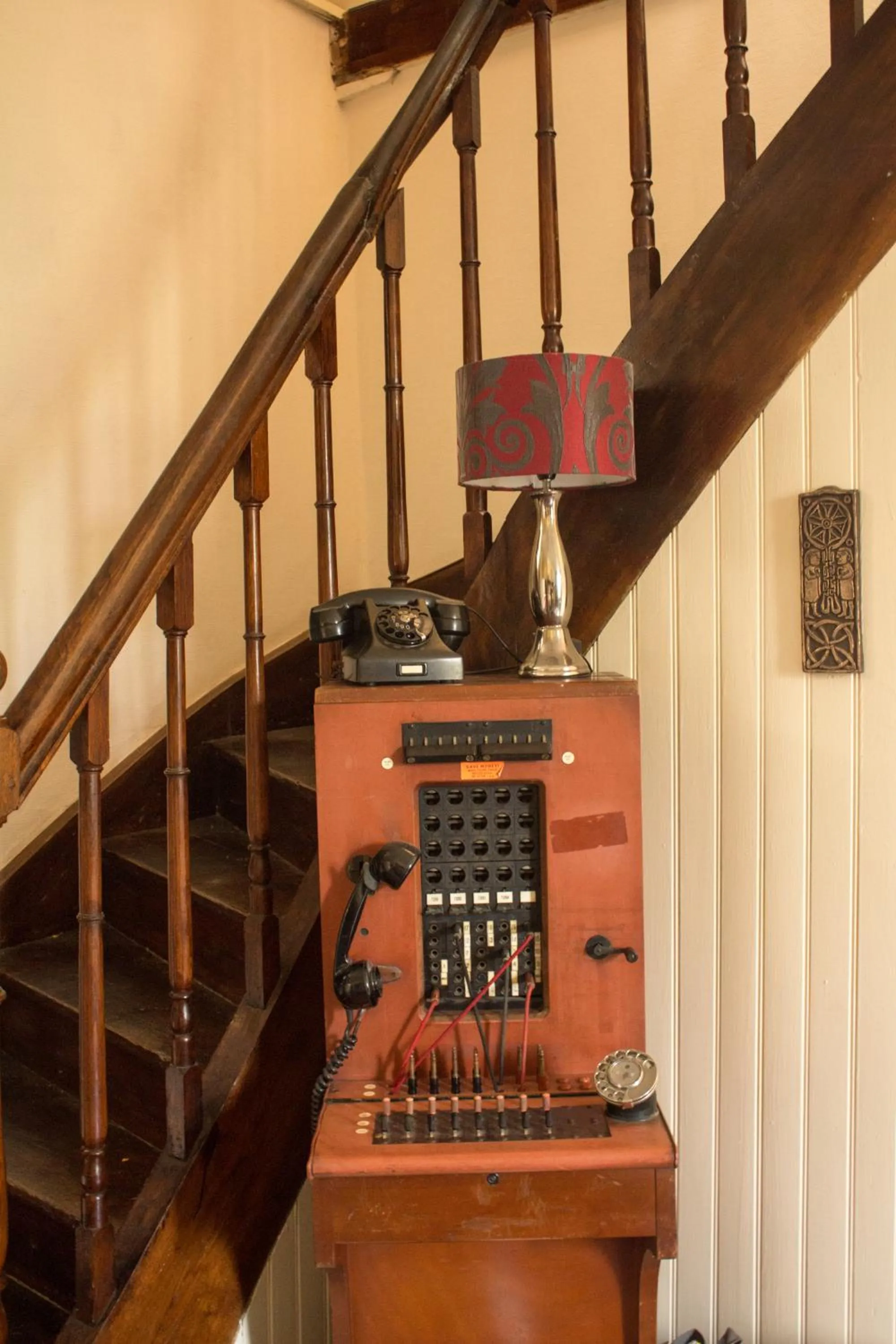 Decorative detail in La Petite Auberge