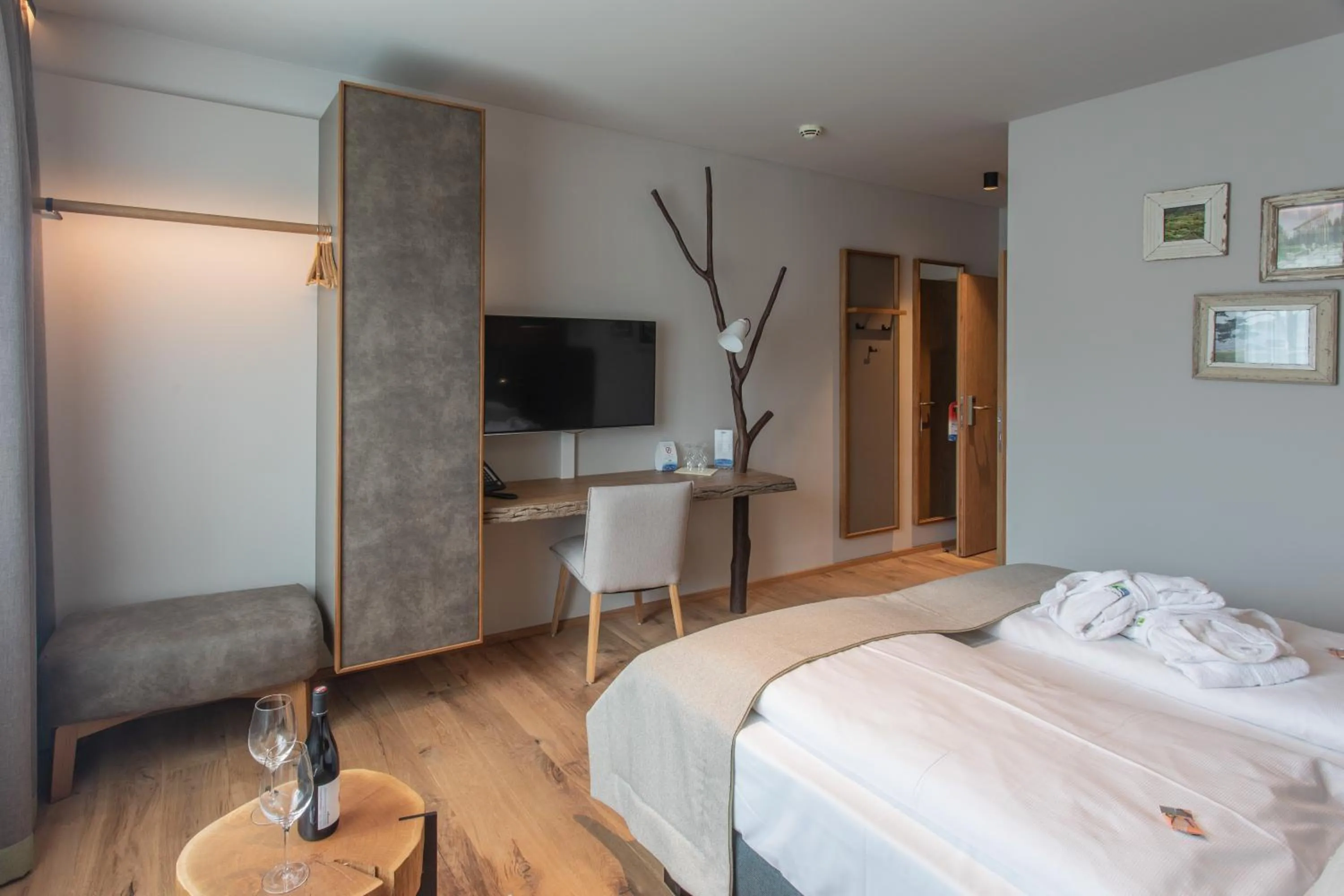 Photo of the whole room, Bed in Hotel Sole Felsen Welt