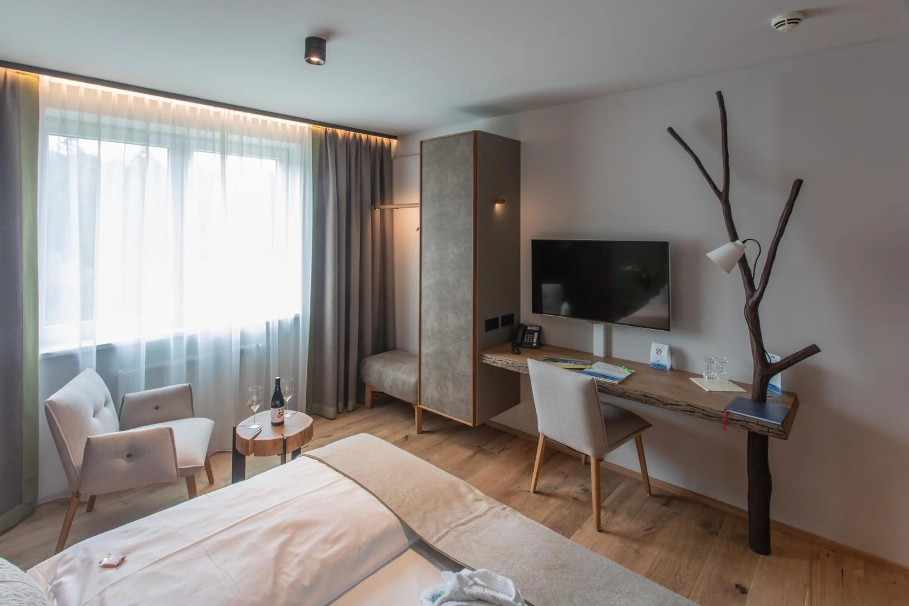 Photo of the whole room, Bed in Hotel Sole Felsen Welt
