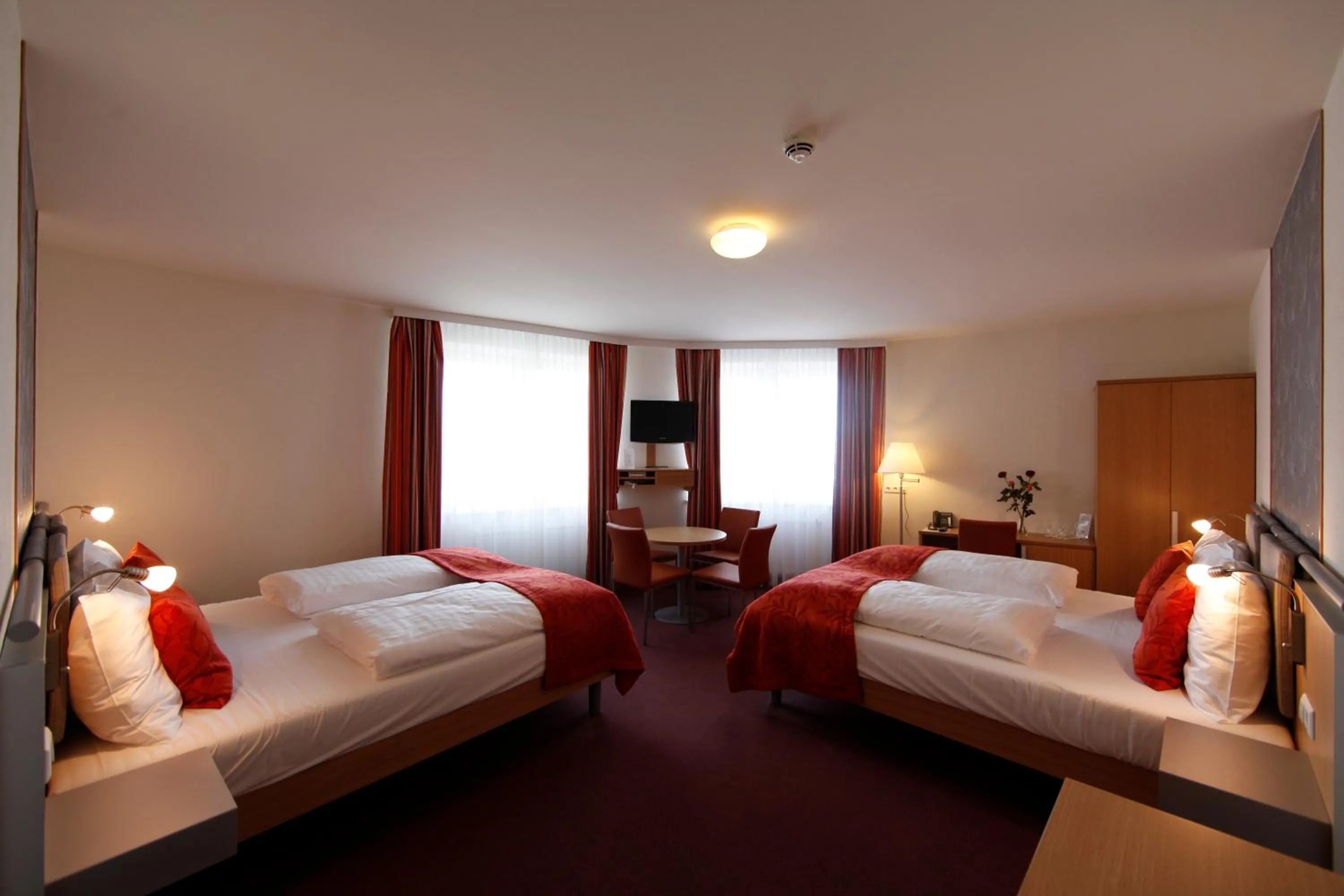 Photo of the whole room, Bed in Hotel Sole Felsen Welt