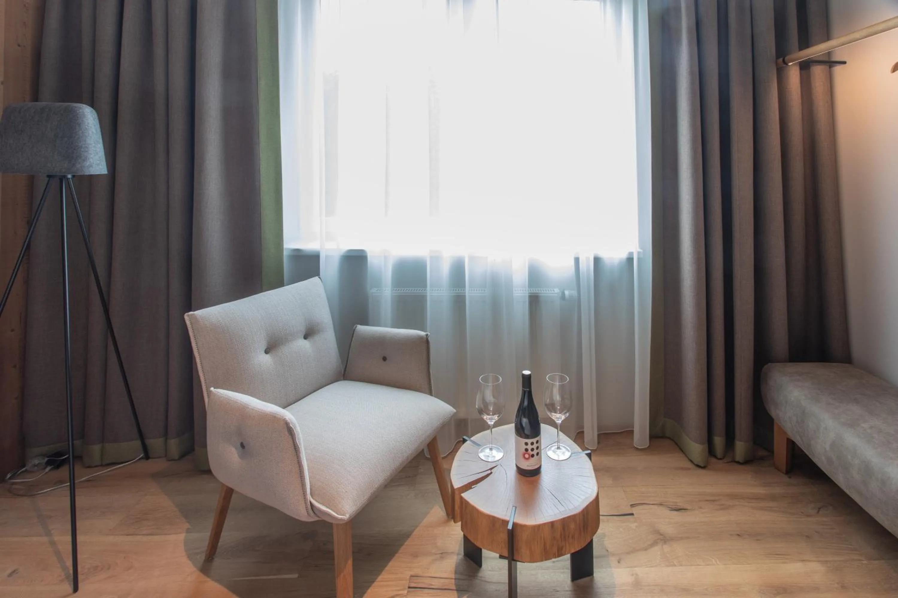 Decorative detail in Hotel Sole Felsen Welt