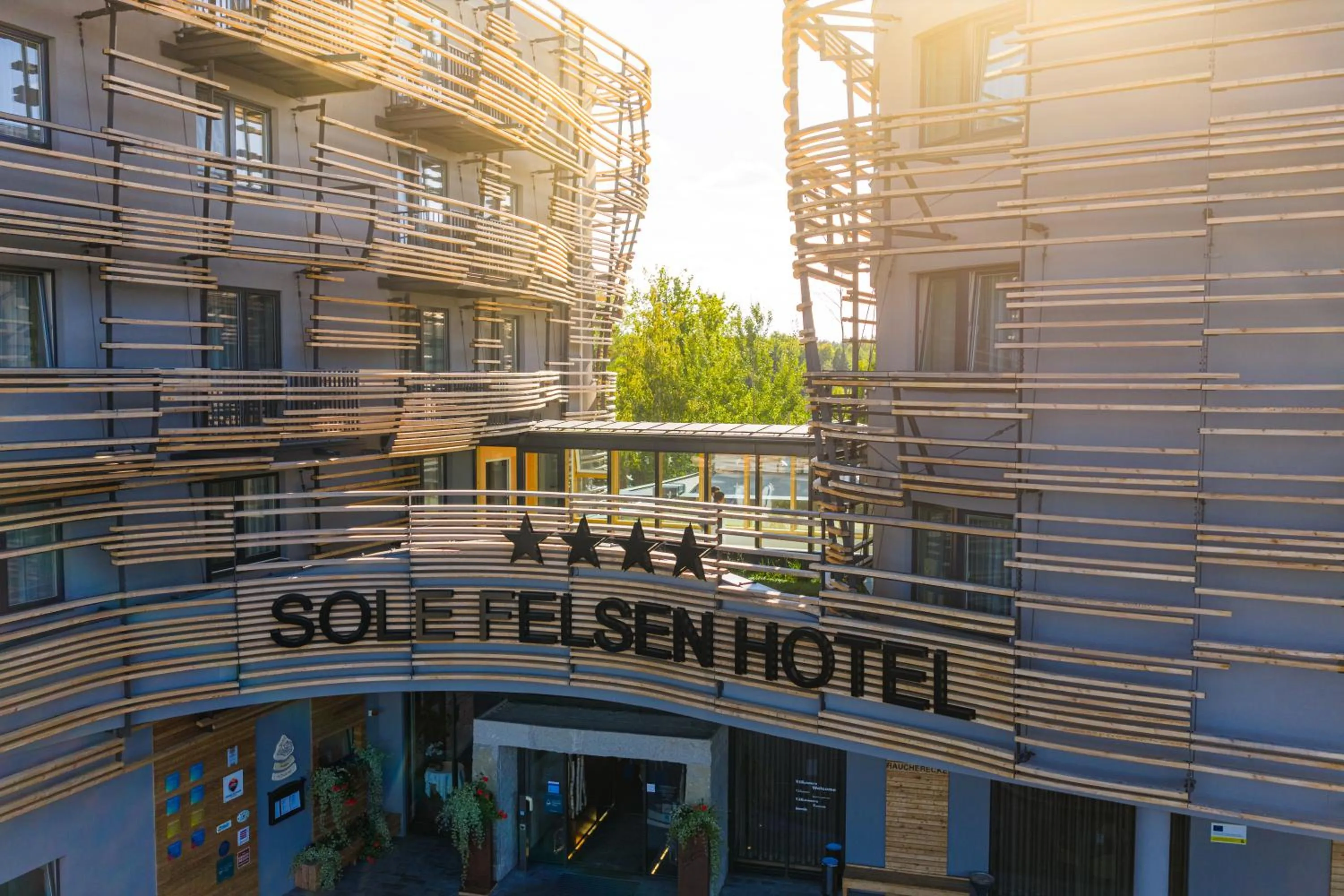 Property building in Hotel Sole Felsen Welt