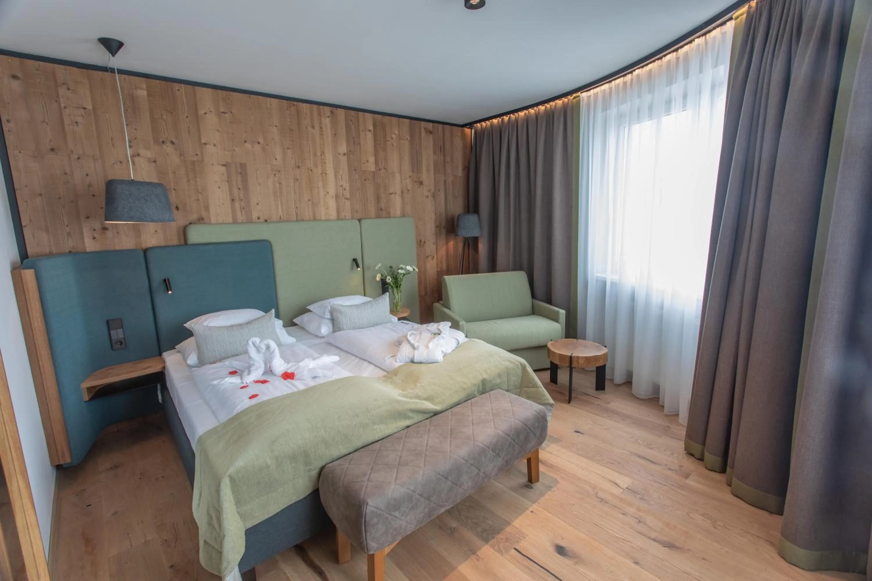 Photo of the whole room, Bed in Hotel Sole Felsen Welt