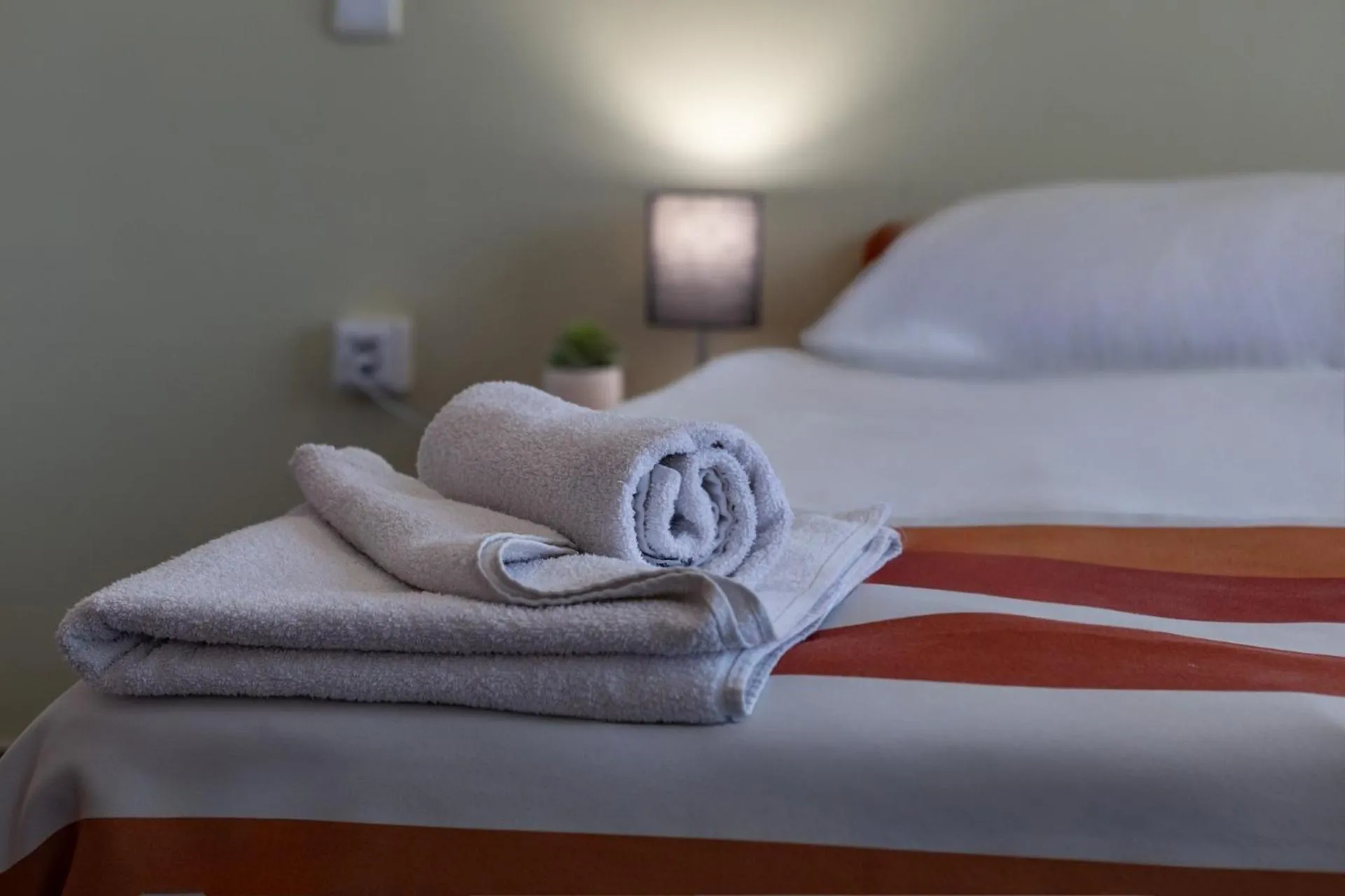 Bed in Fordan Hotel Pécs