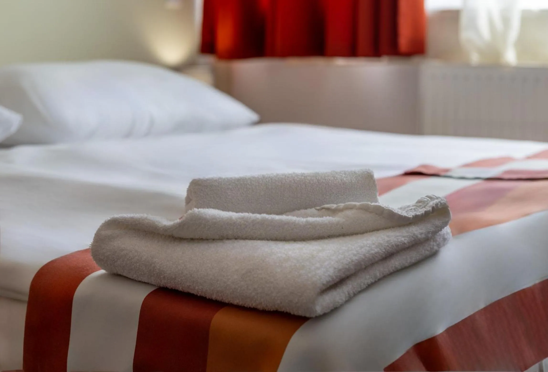 Bed in Fordan Hotel Pécs