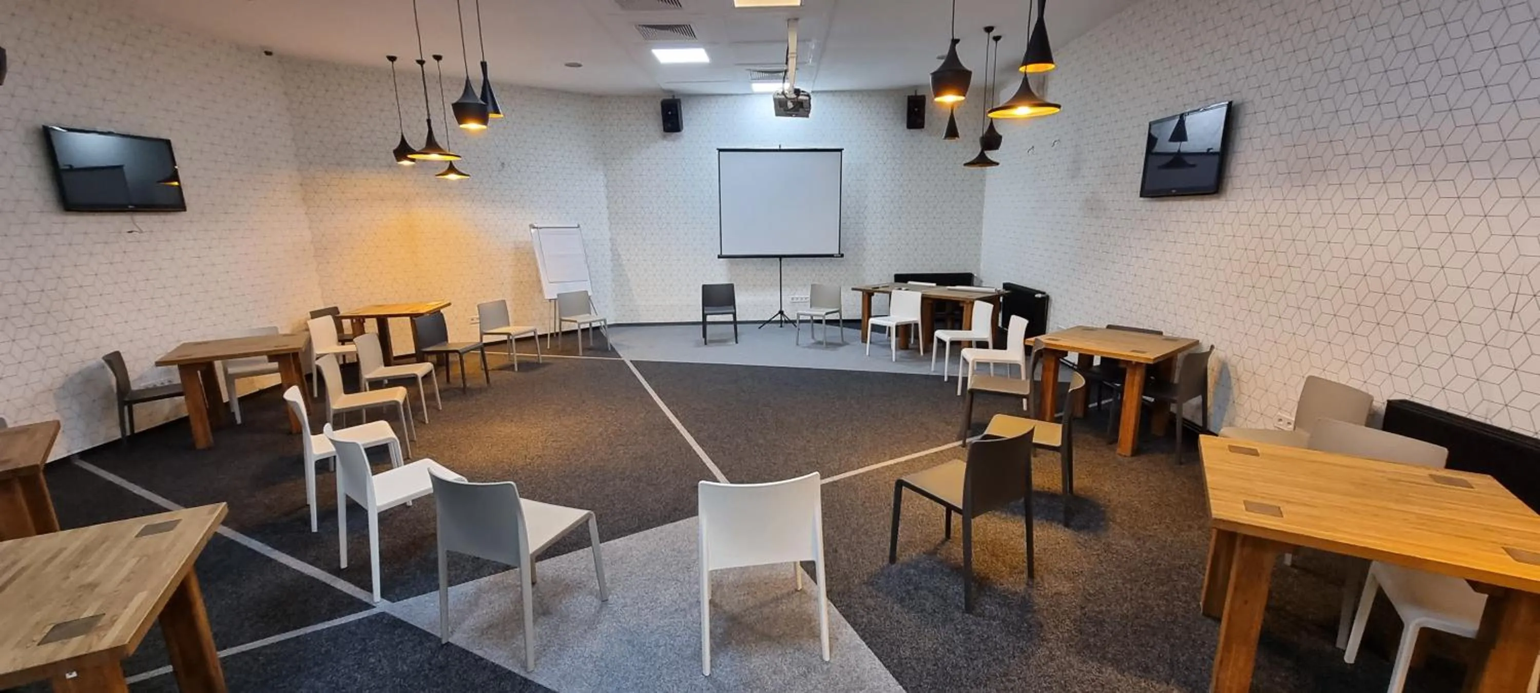 Meeting/conference room in Fordan Hotel Pécs