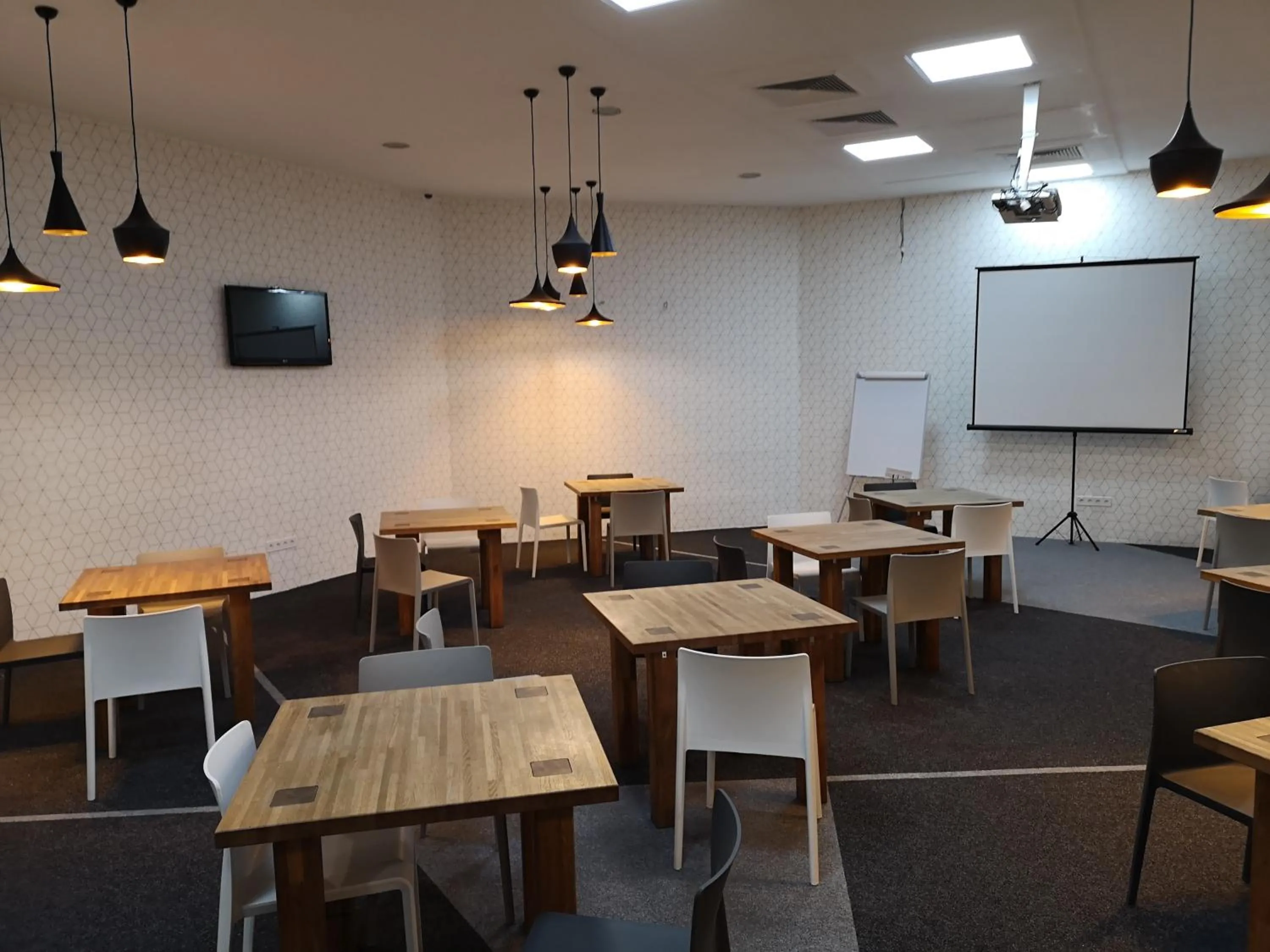 Meeting/conference room in Fordan Hotel Pécs