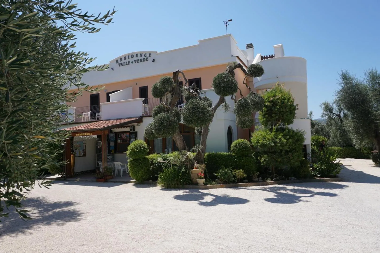 Property building in Residence Valleverde