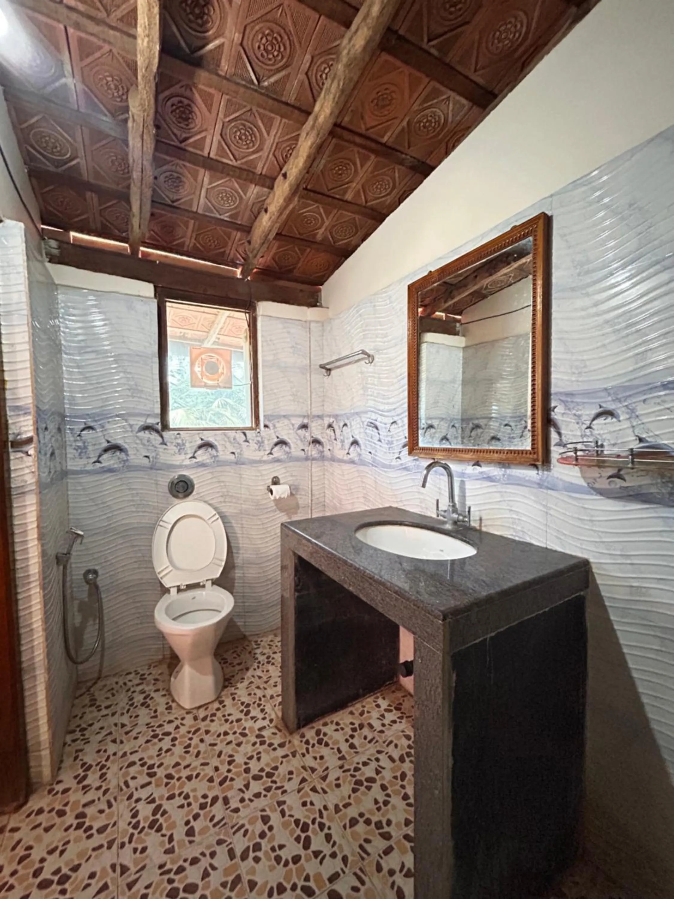 Toilet in Maria Paulo Guest House Bar and Restaurant