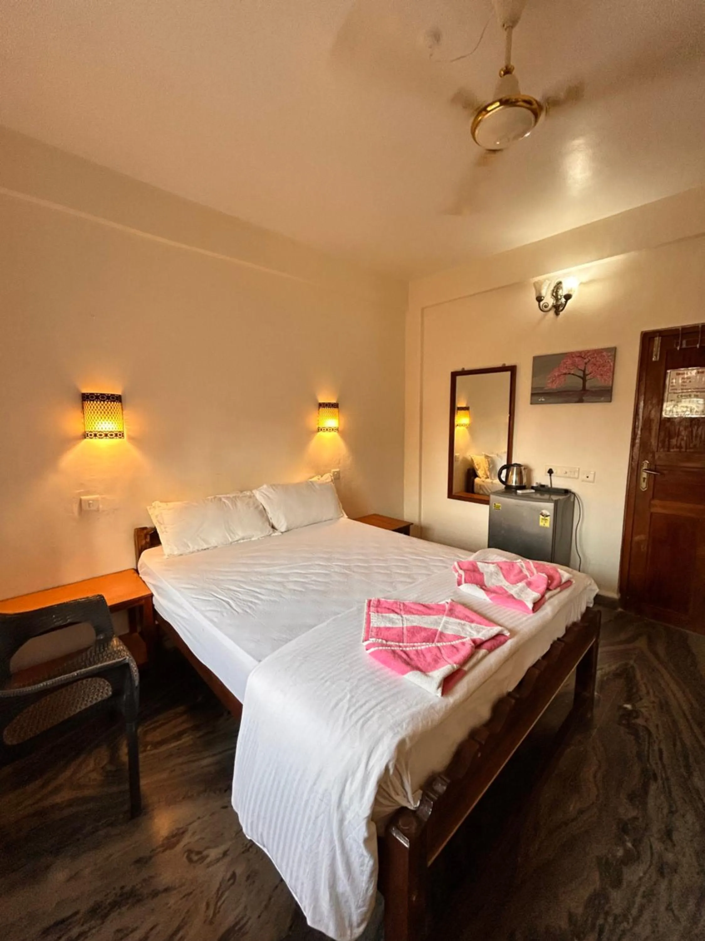 Bed in Maria Paulo Guest House Bar and Restaurant