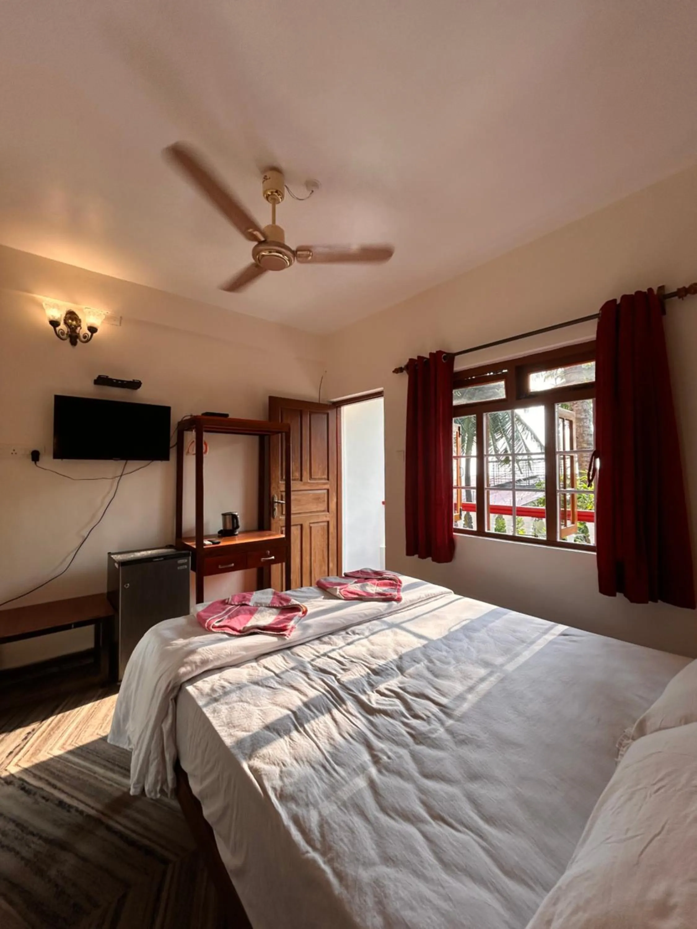 Bed in Maria Paulo Guest House Bar and Restaurant