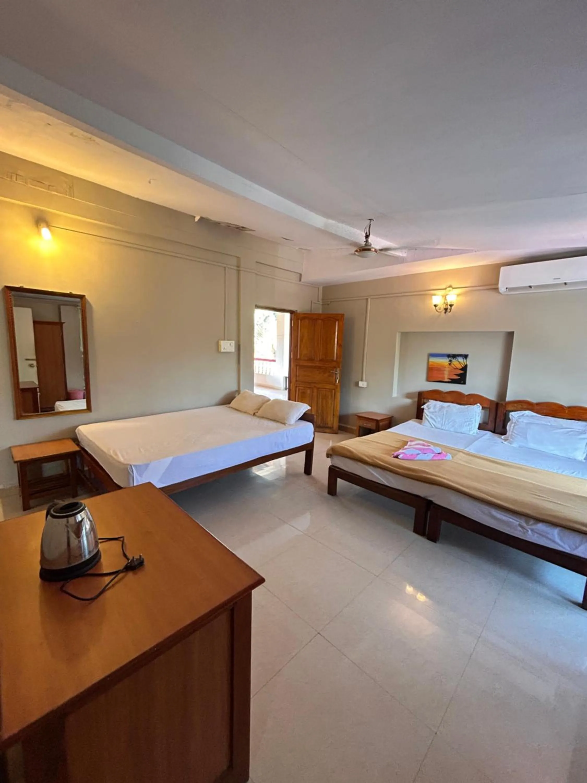 Bed in Maria Paulo Guest House Bar and Restaurant