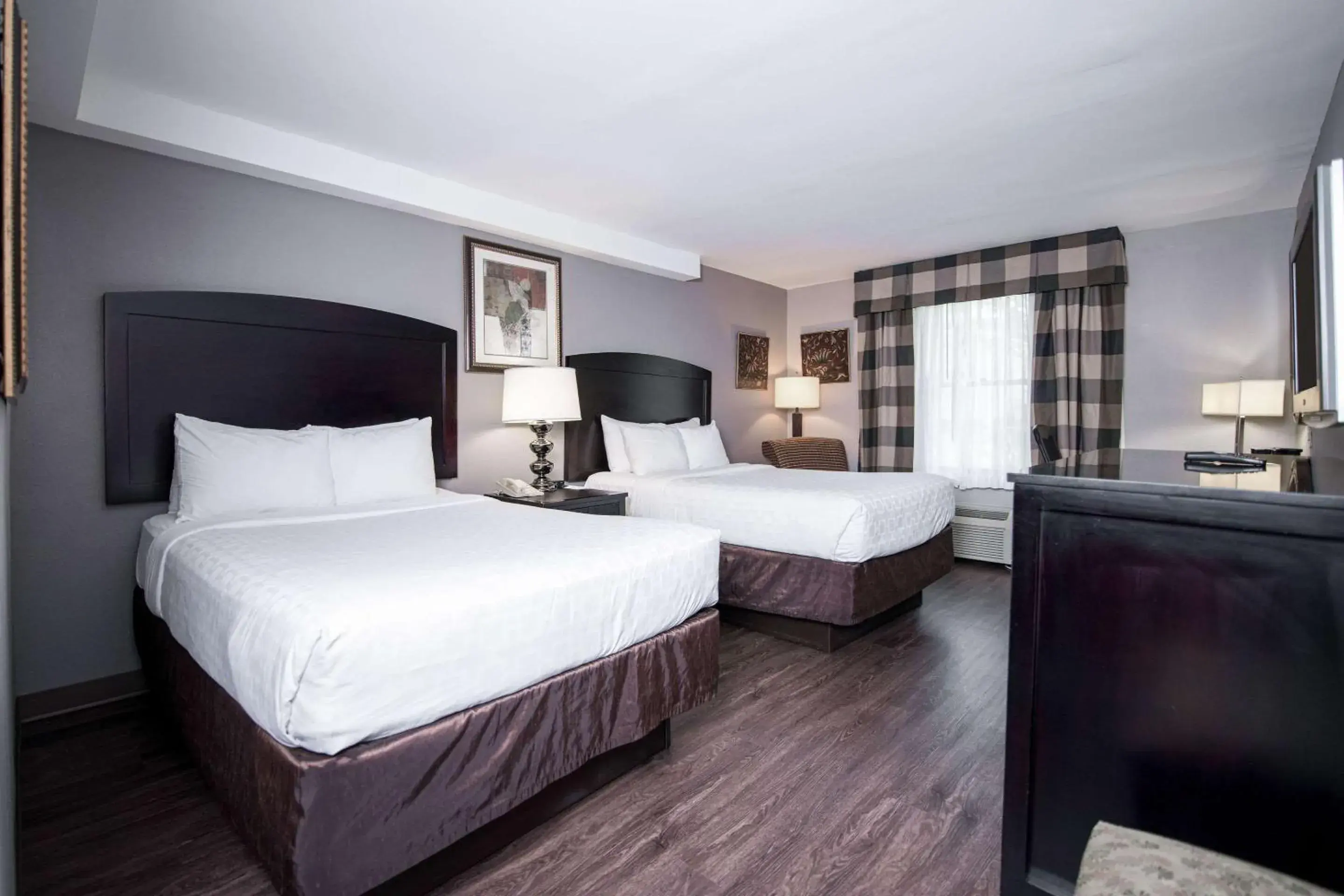 Photo of the whole room, Bed in Clarion Hotel & Conference Center Leesburg Photo of the whole room, Bed in Clarion Hotel & Conference Center Leesburg