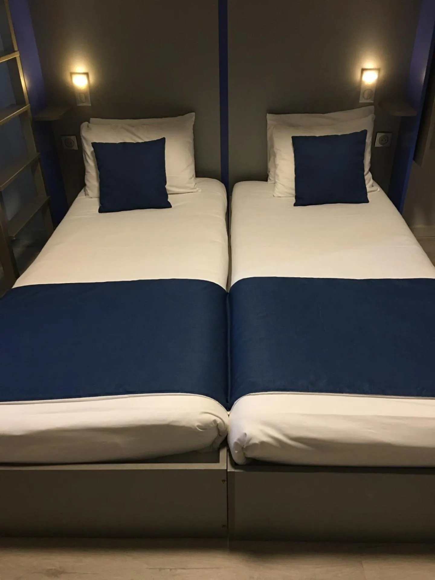 Bedroom, Bed in Kyriad Poitiers Jules Verne Site du Futuroscope