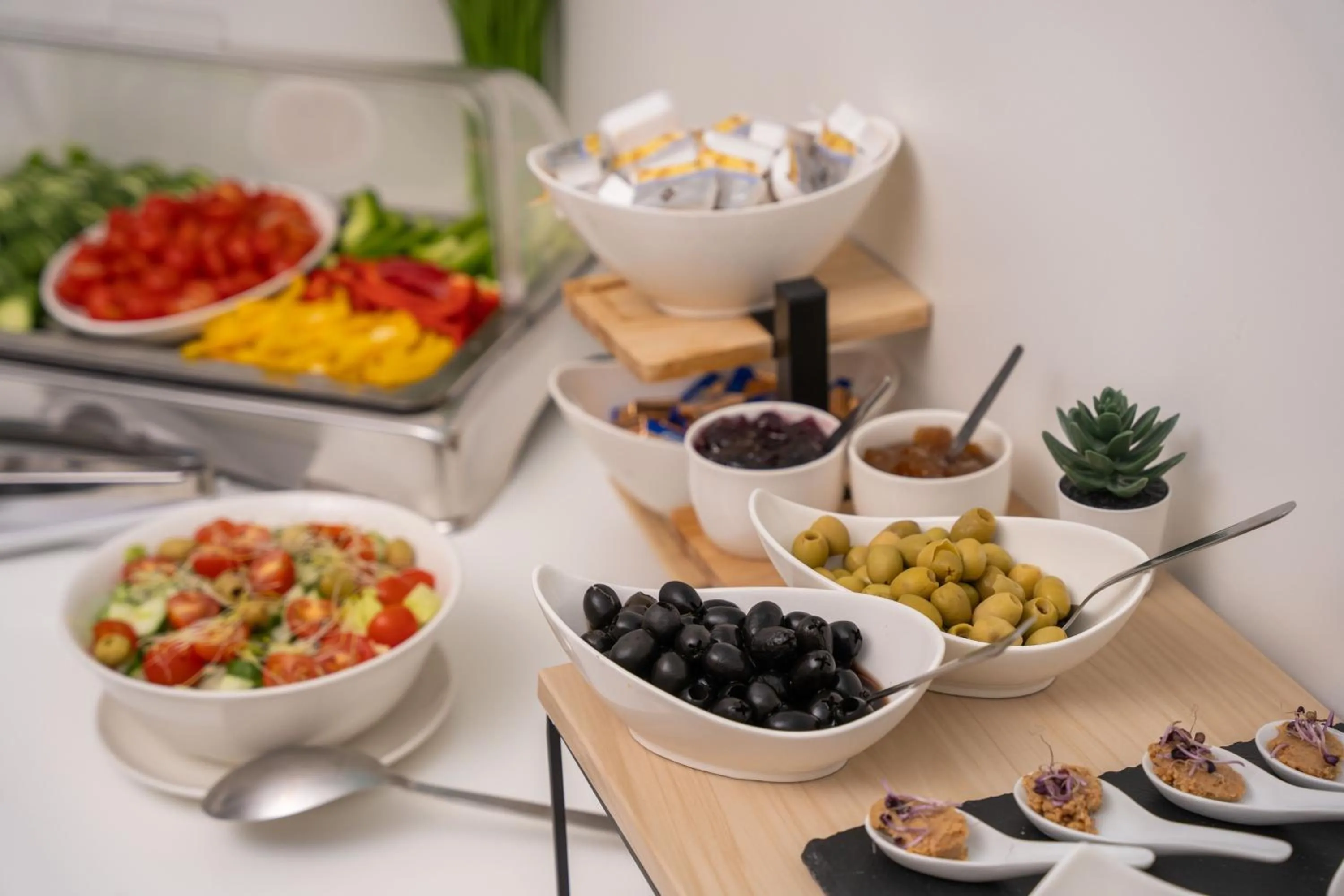 Breakfast in Escala Hotel & Suites