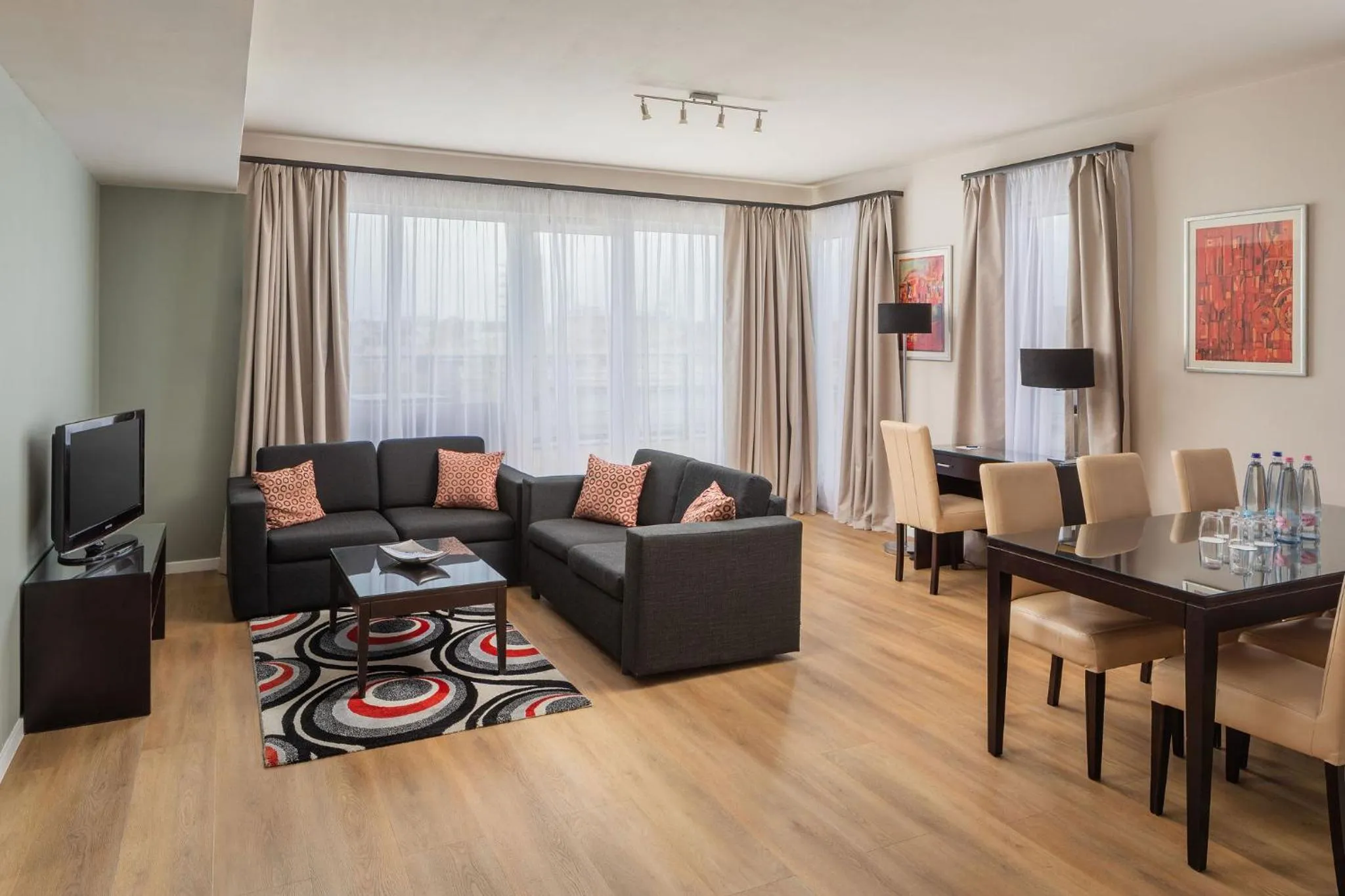 TV and multimedia in Escala Hotel & Suites