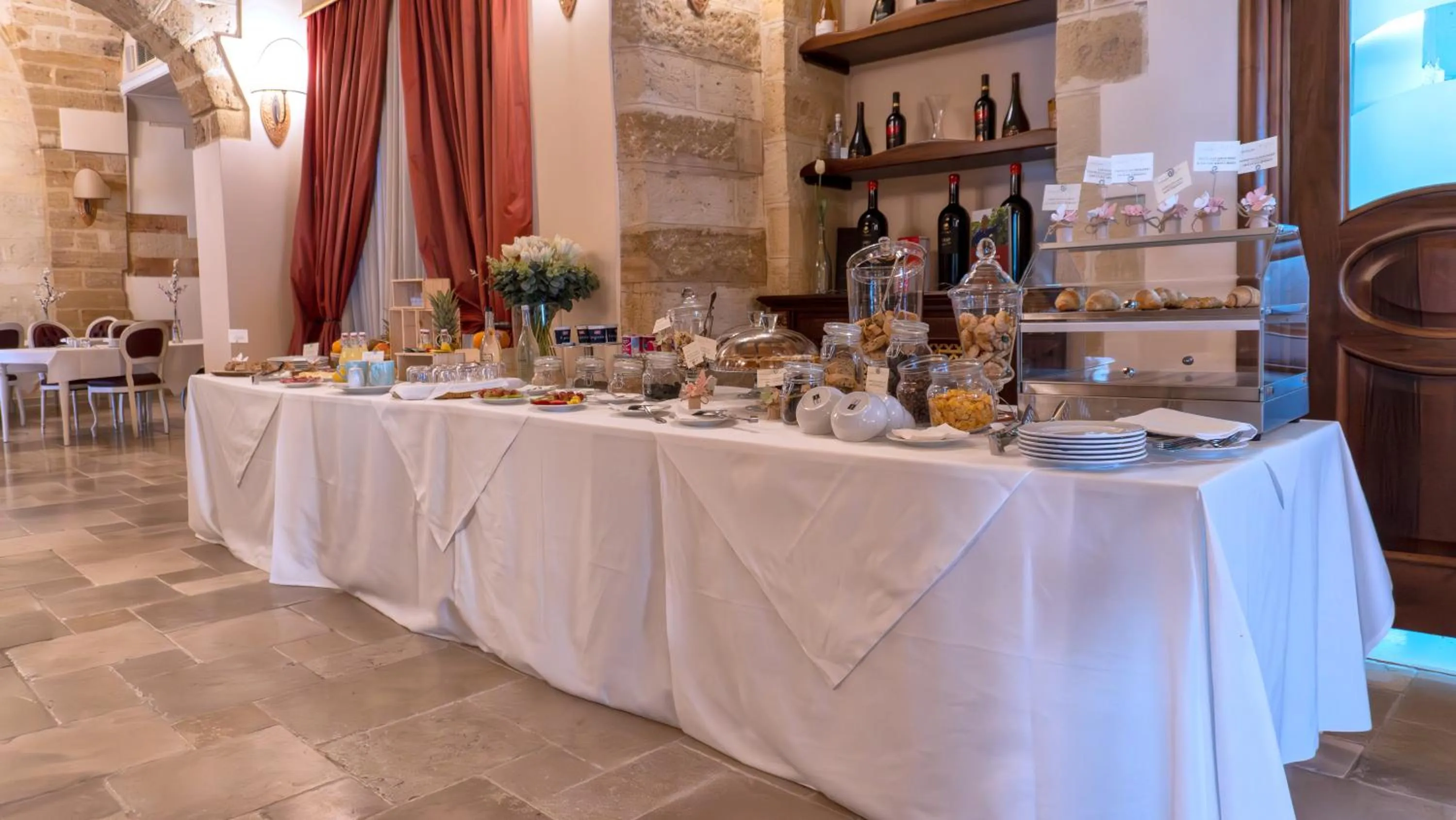 Breakfast in Kelina Charme Hotel by Cantine Due Palme