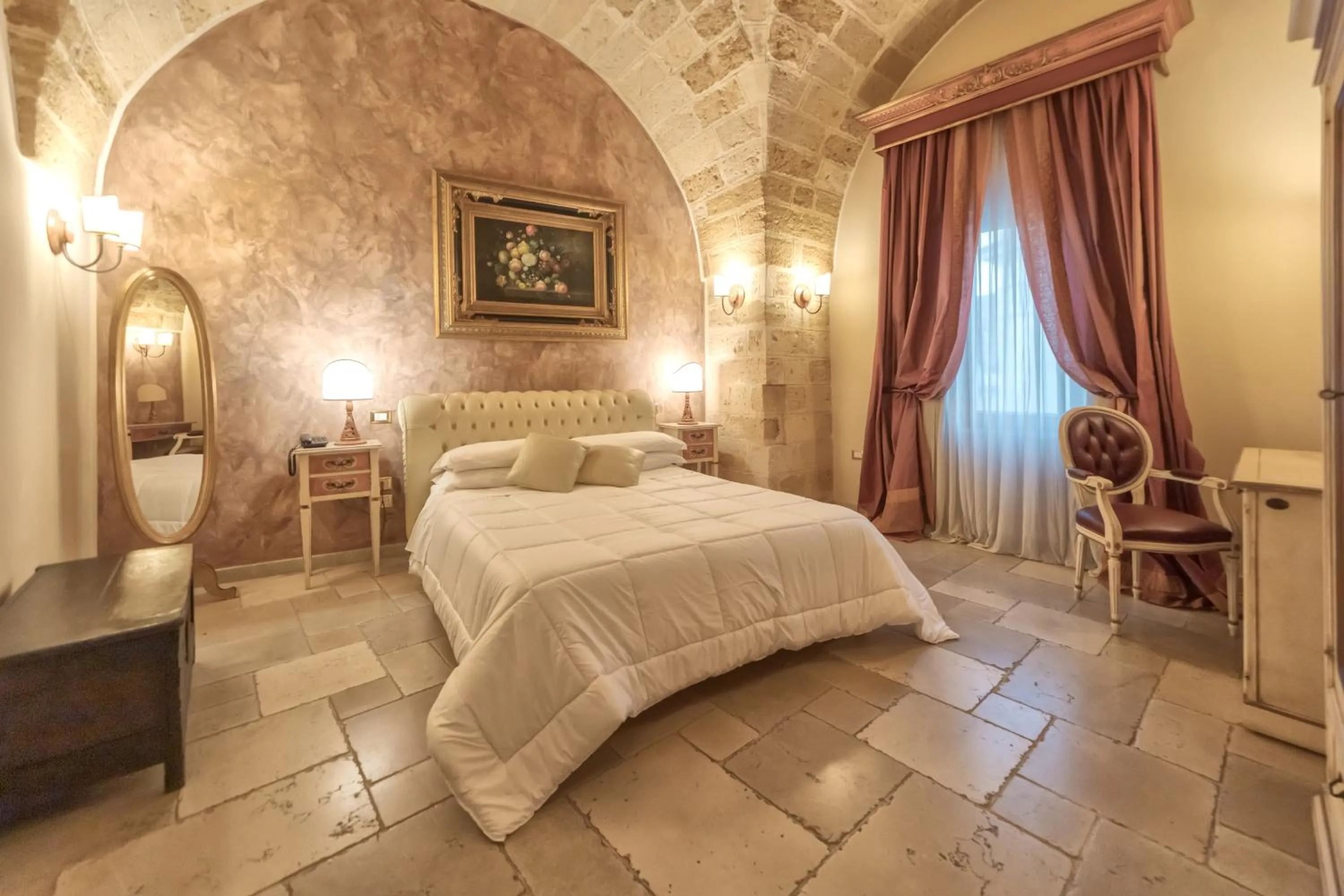 Photo of the whole room in Kelina Charme Hotel by Cantine Due Palme