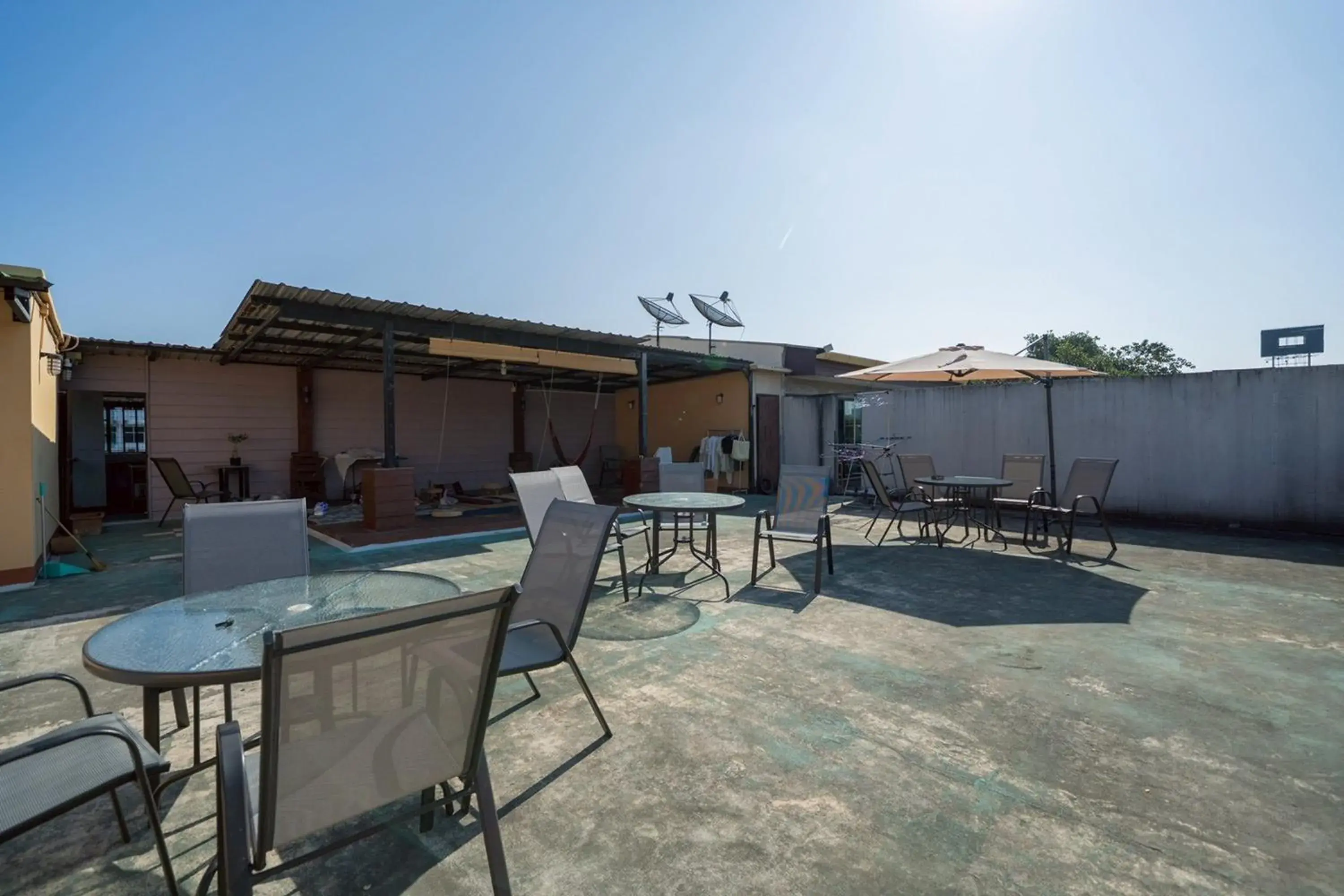 Property building in Koenji Guest House & Bar Chiang Mai Property building in Koenji Guest House & Bar Chiang Mai