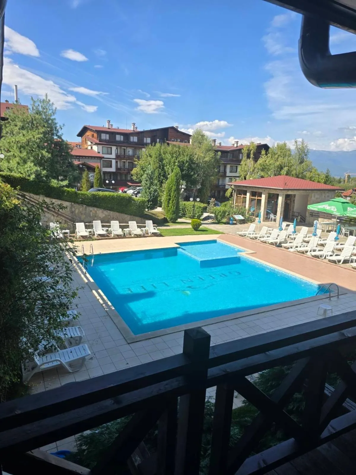Pool view in Paradiso Verde (Green Life)