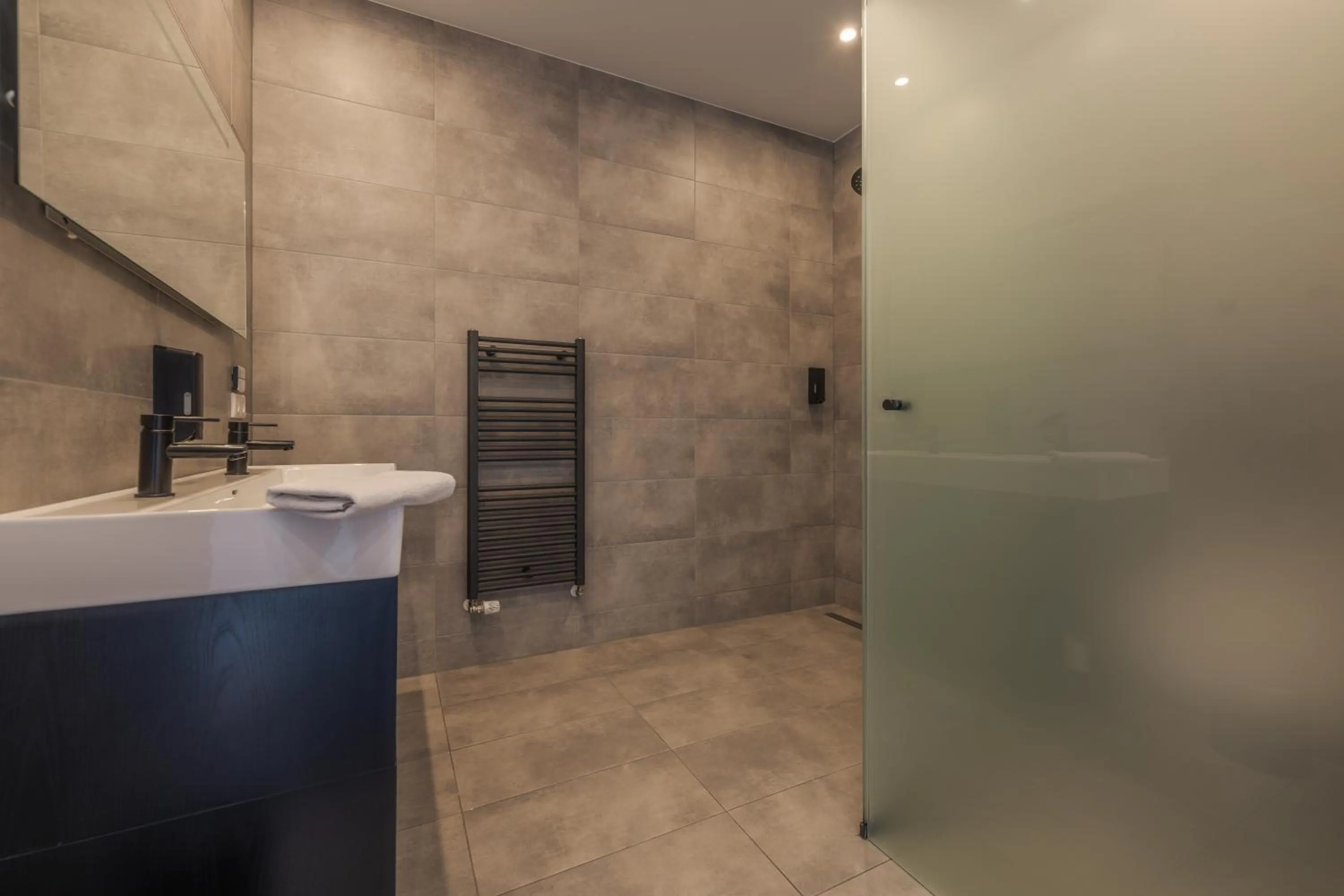 Bathroom in Strandhotel Dennenbos