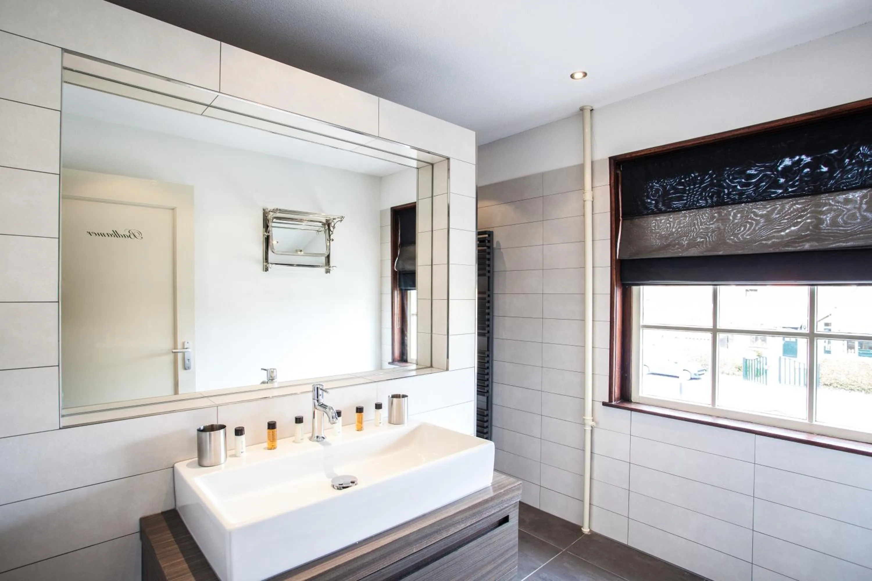 Shower in Strandhotel Dennenbos