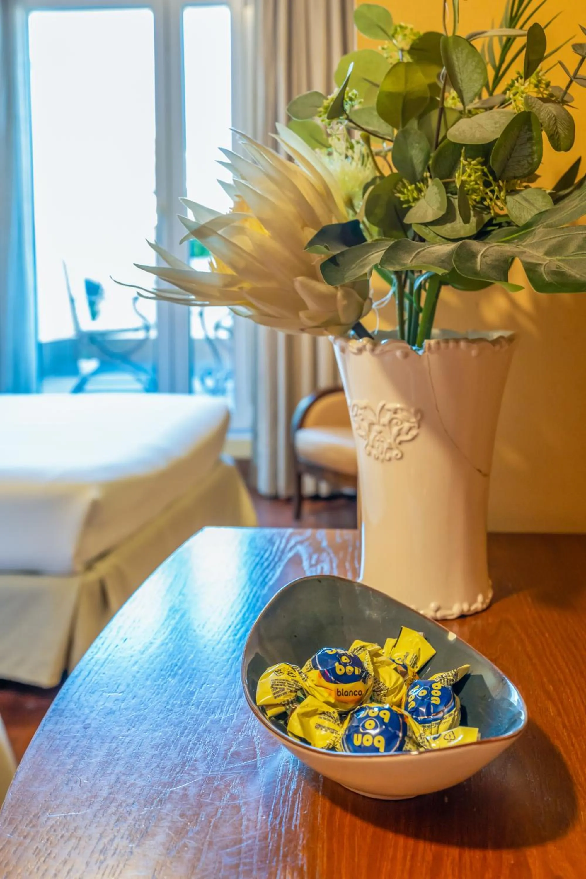 Photo of the whole room in Sterling