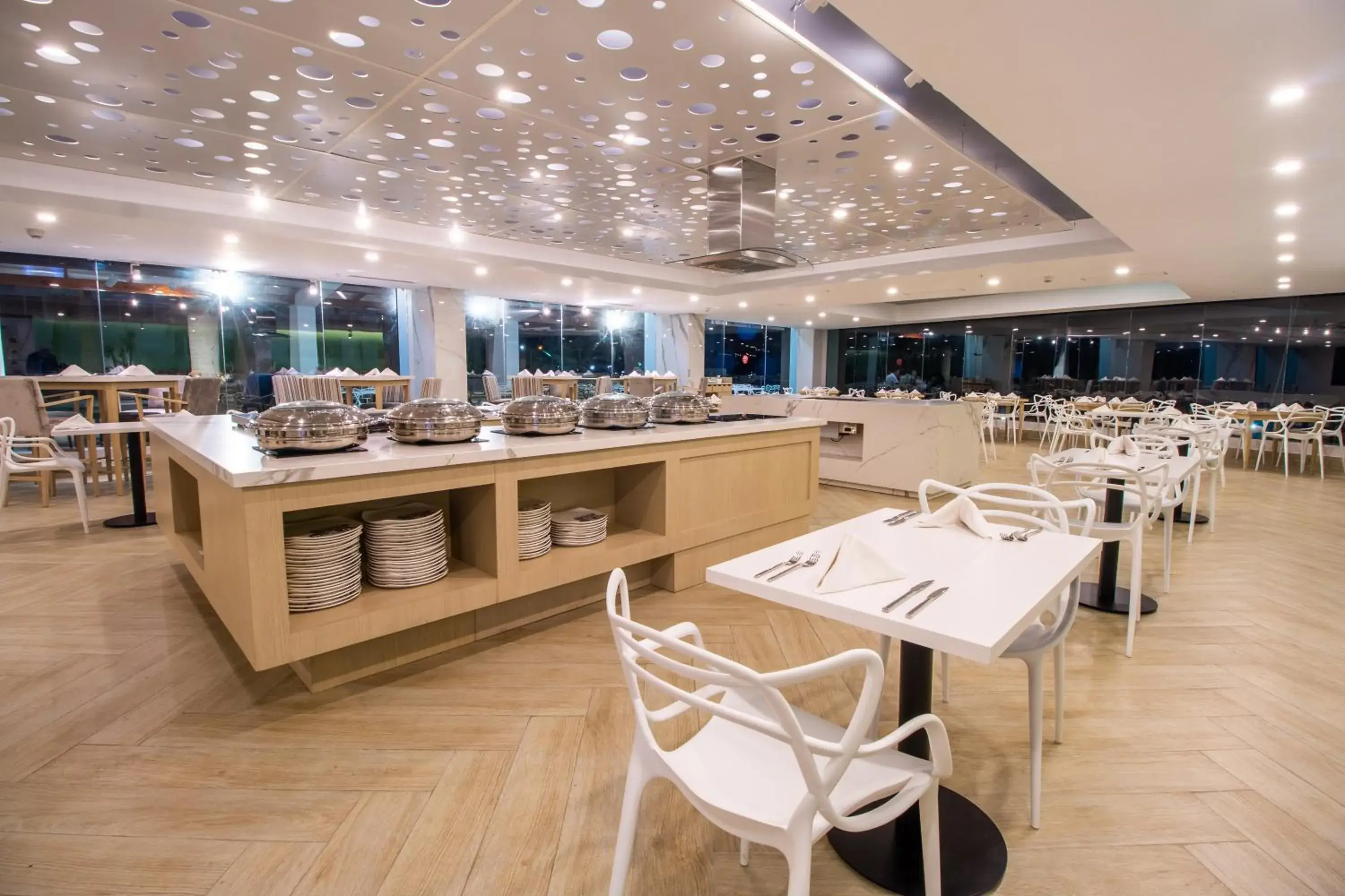 Restaurant/places to eat in Oro Verde Manta Restaurant/places to eat in Oro Verde Manta