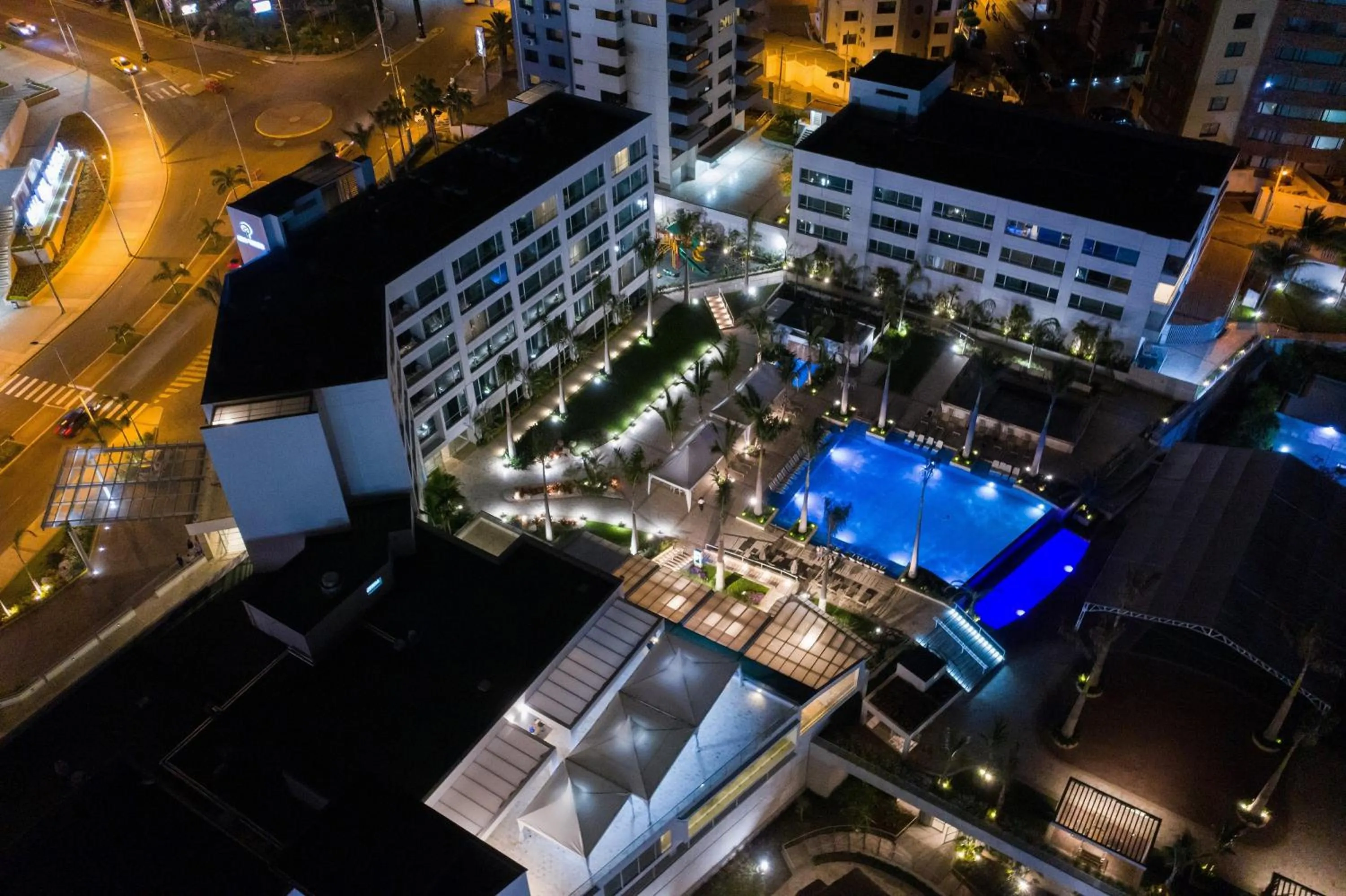 Property building in Oro Verde Manta