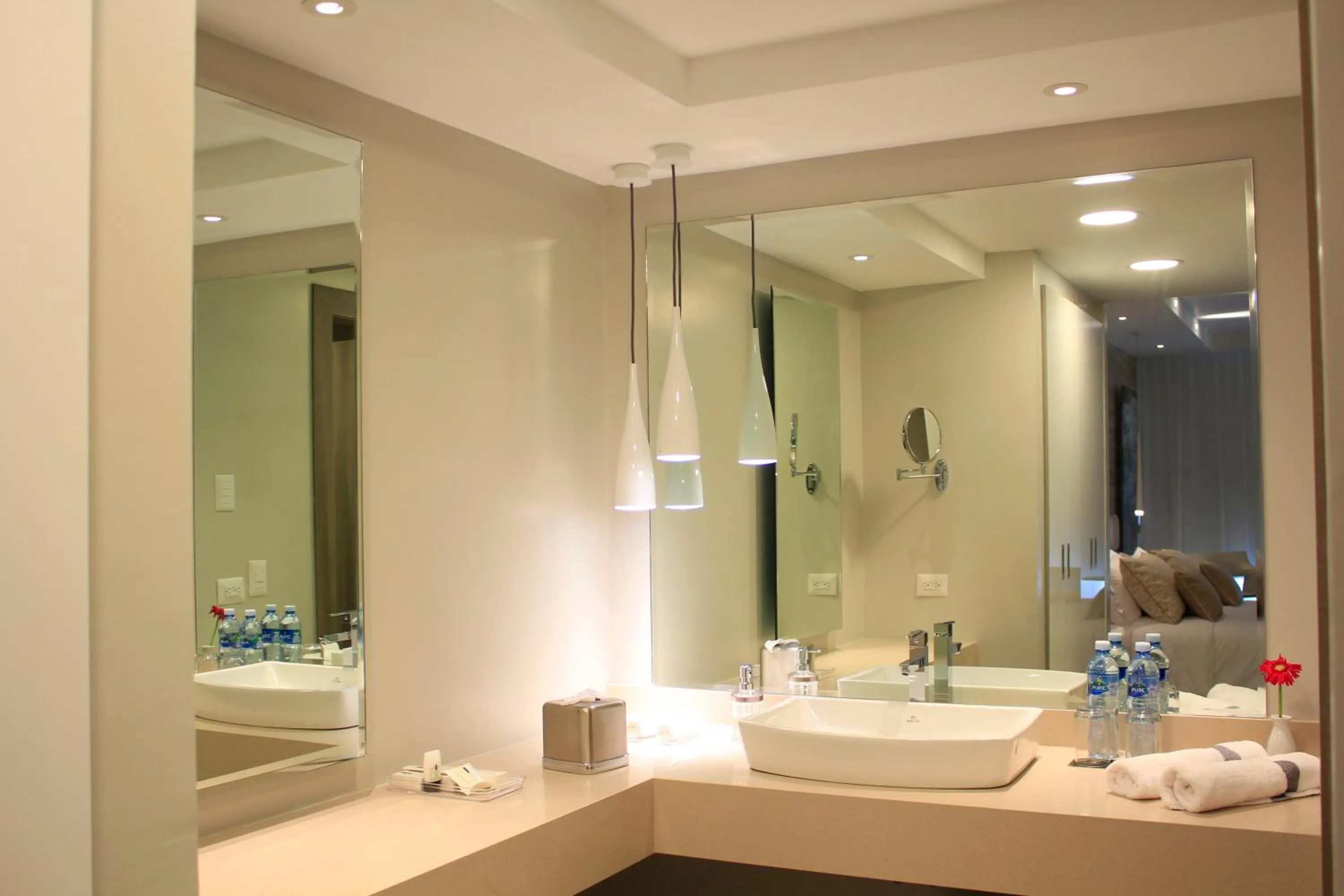 Bathroom in Oro Verde Manta