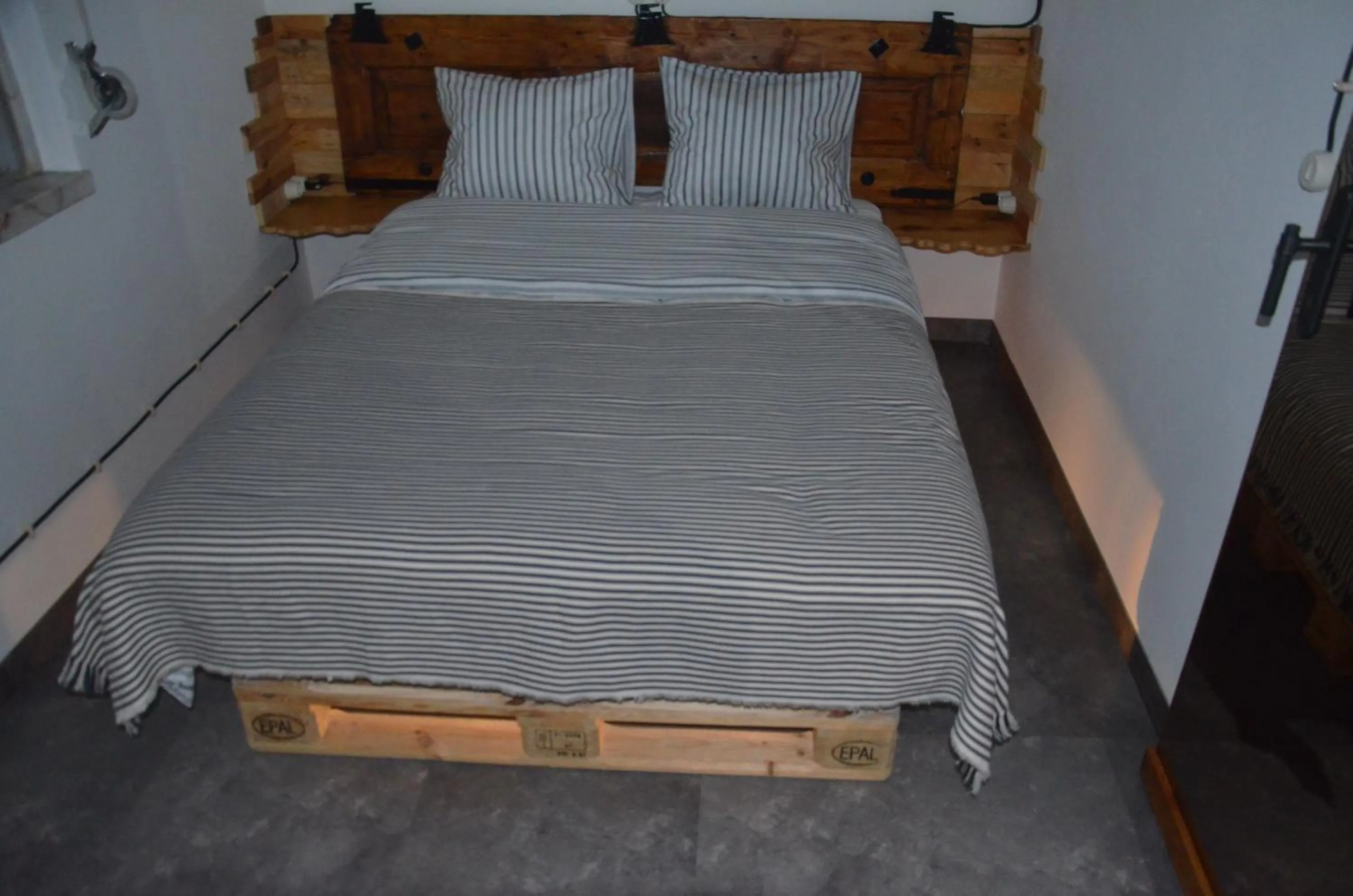 Bed in Os Piratas