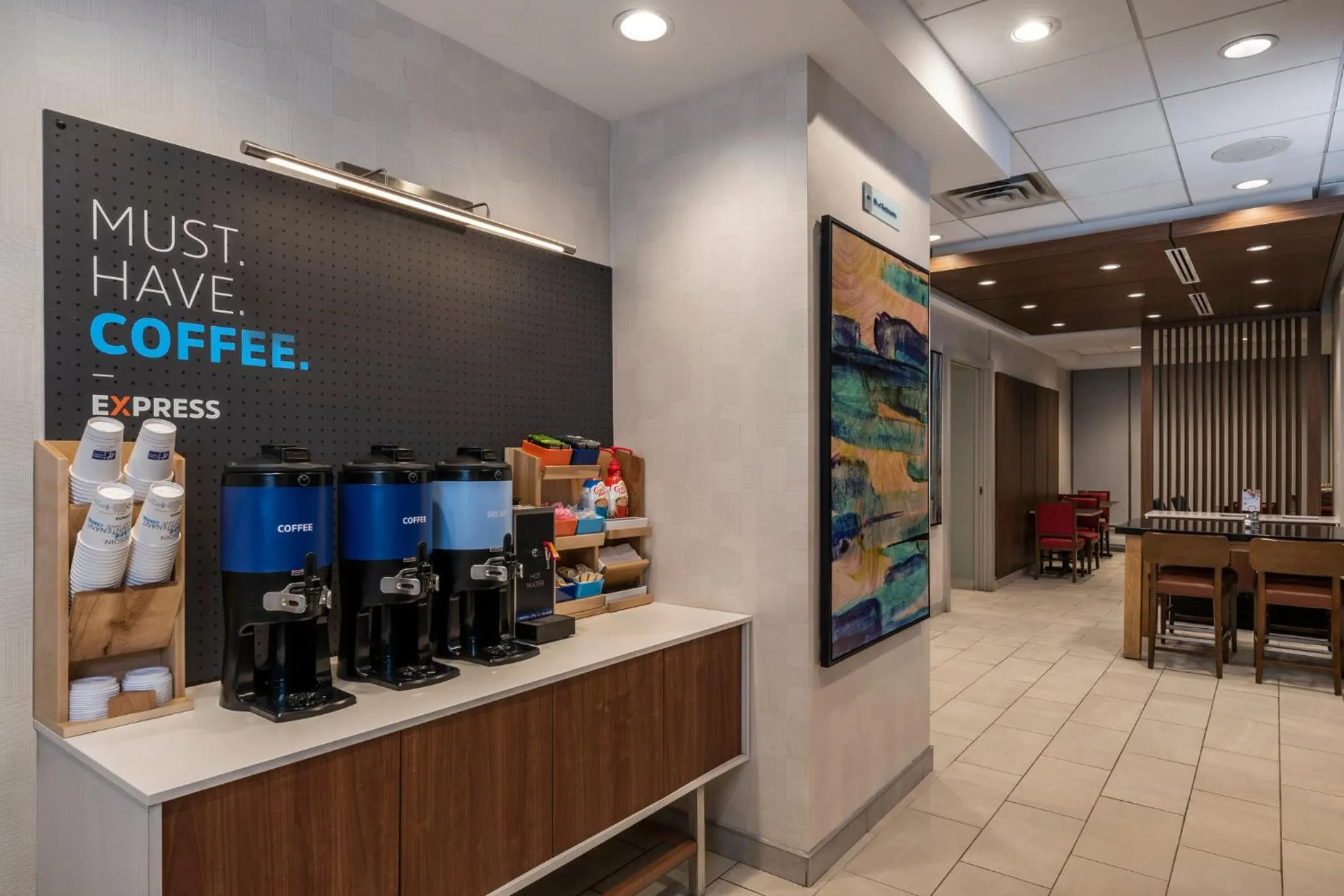 Restaurant/places to eat in Holiday Inn Express Toronto Downtown by IHG