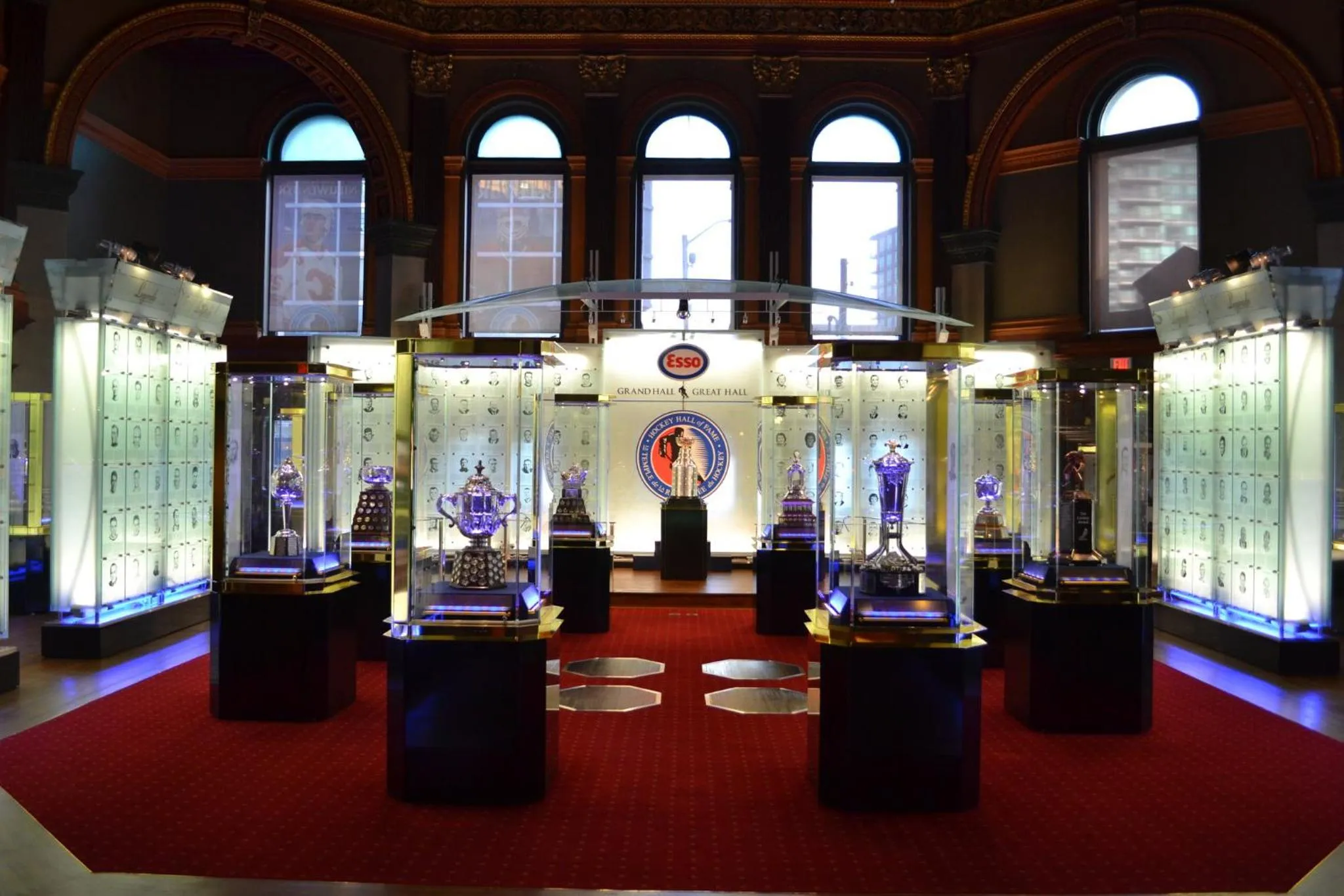 Area and facilities in Holiday Inn Express Toronto Downtown by IHG