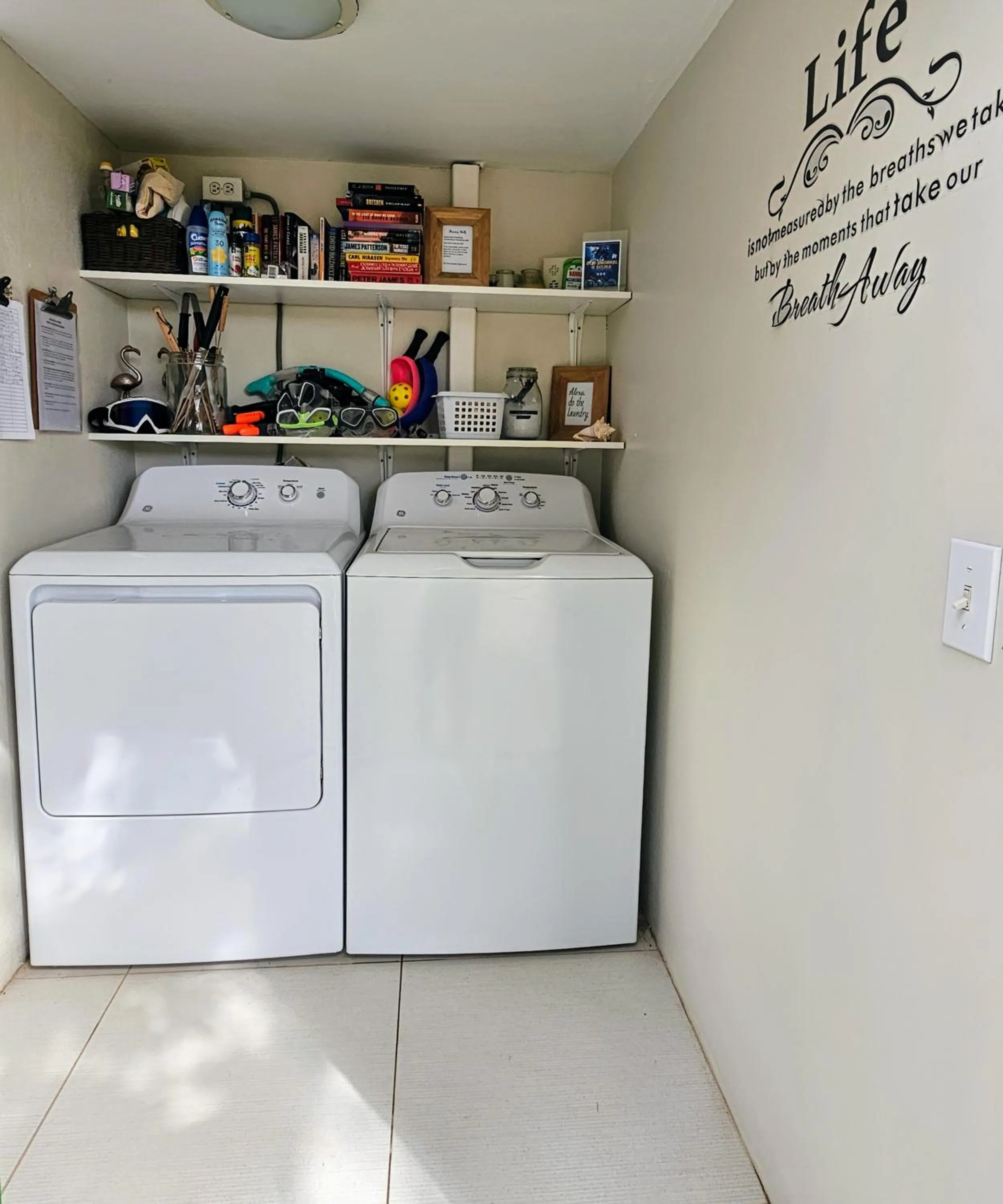 Library in Aruba Boutique Apartments - Adults Only