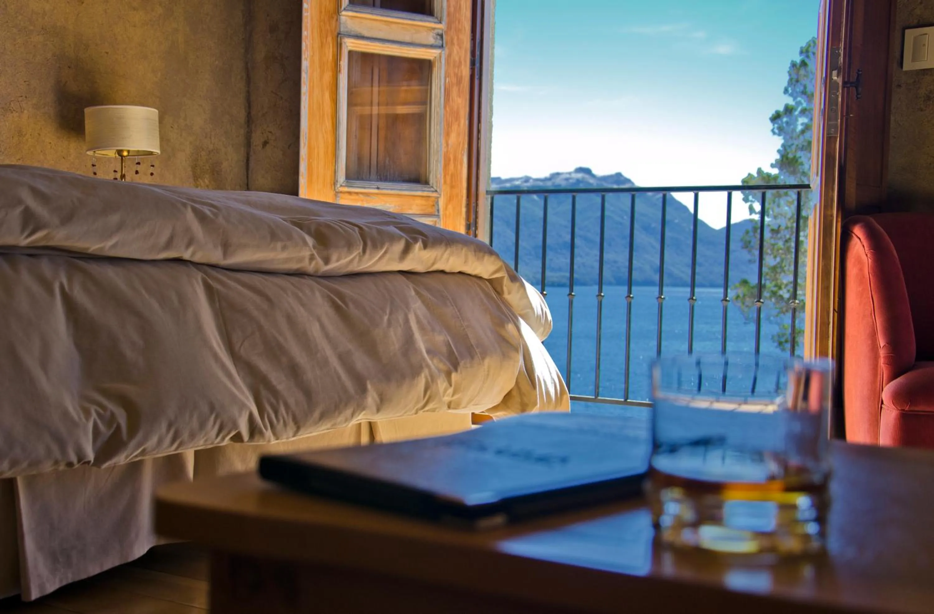 Decorative detail, Bed in Luma Casa De Montaña