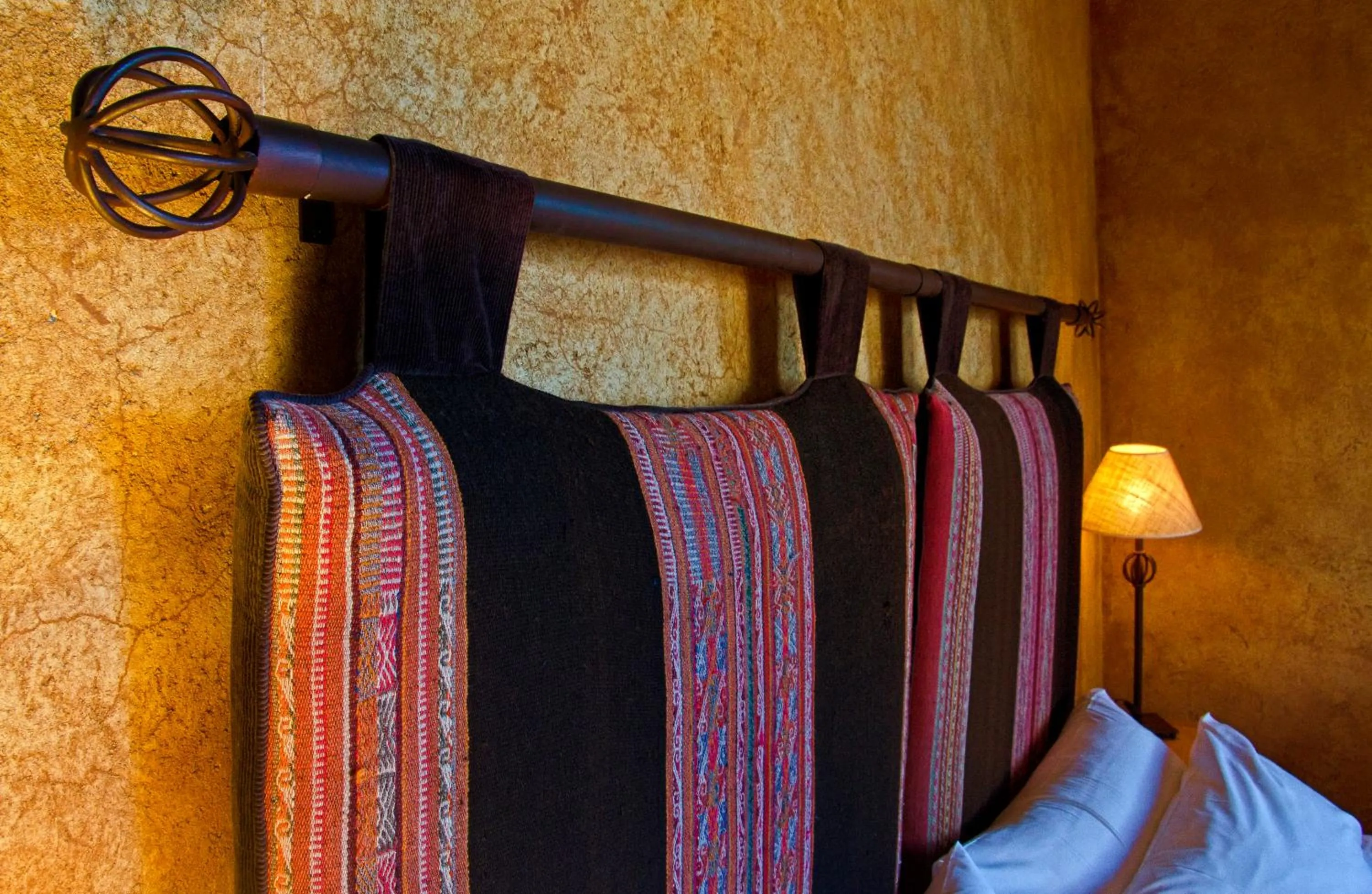 Decorative detail, Bed in Luma Casa De Montaña