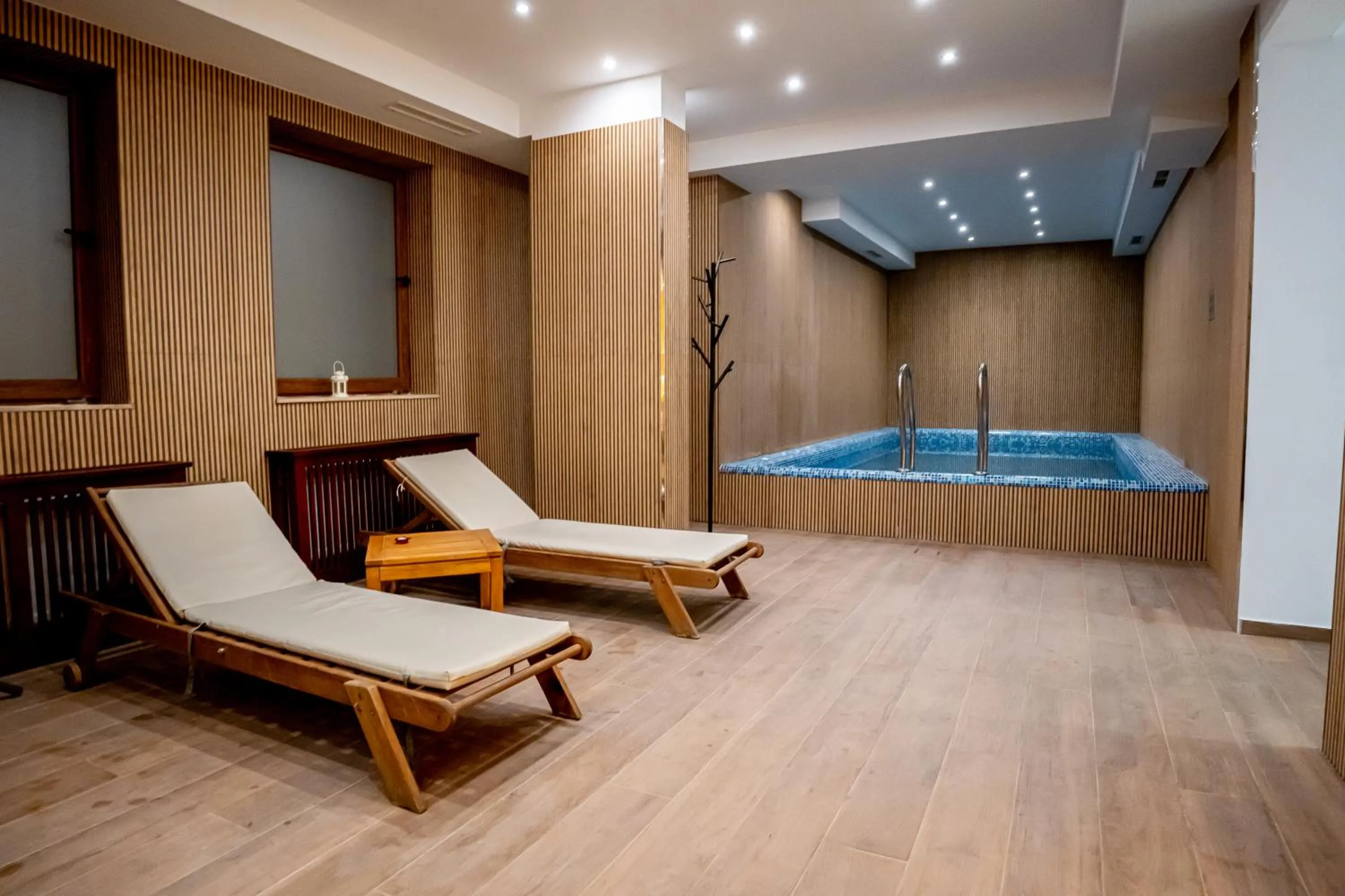 Swimming pool in Ice Angels Hotel