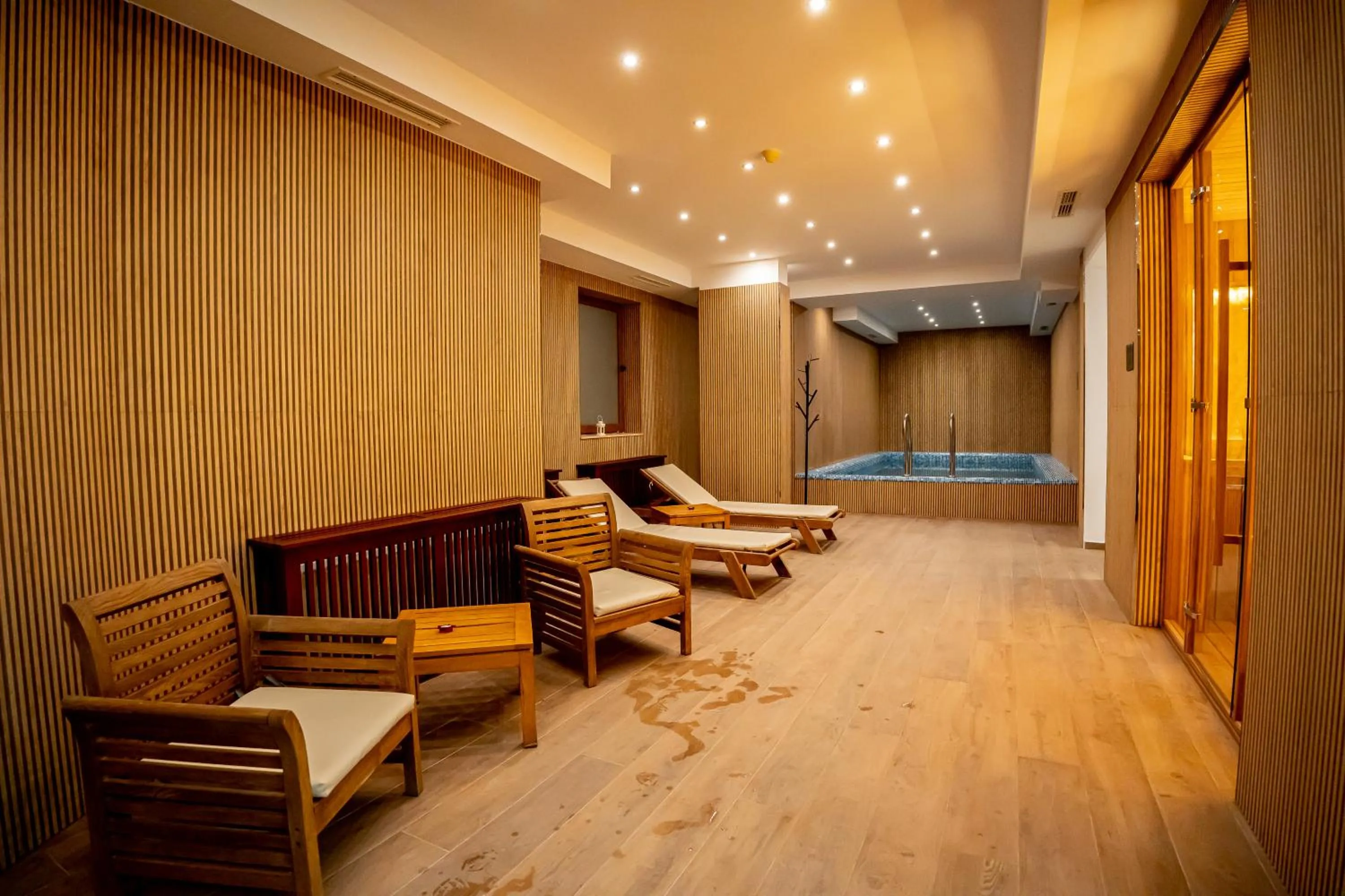 Swimming pool in Ice Angels Hotel