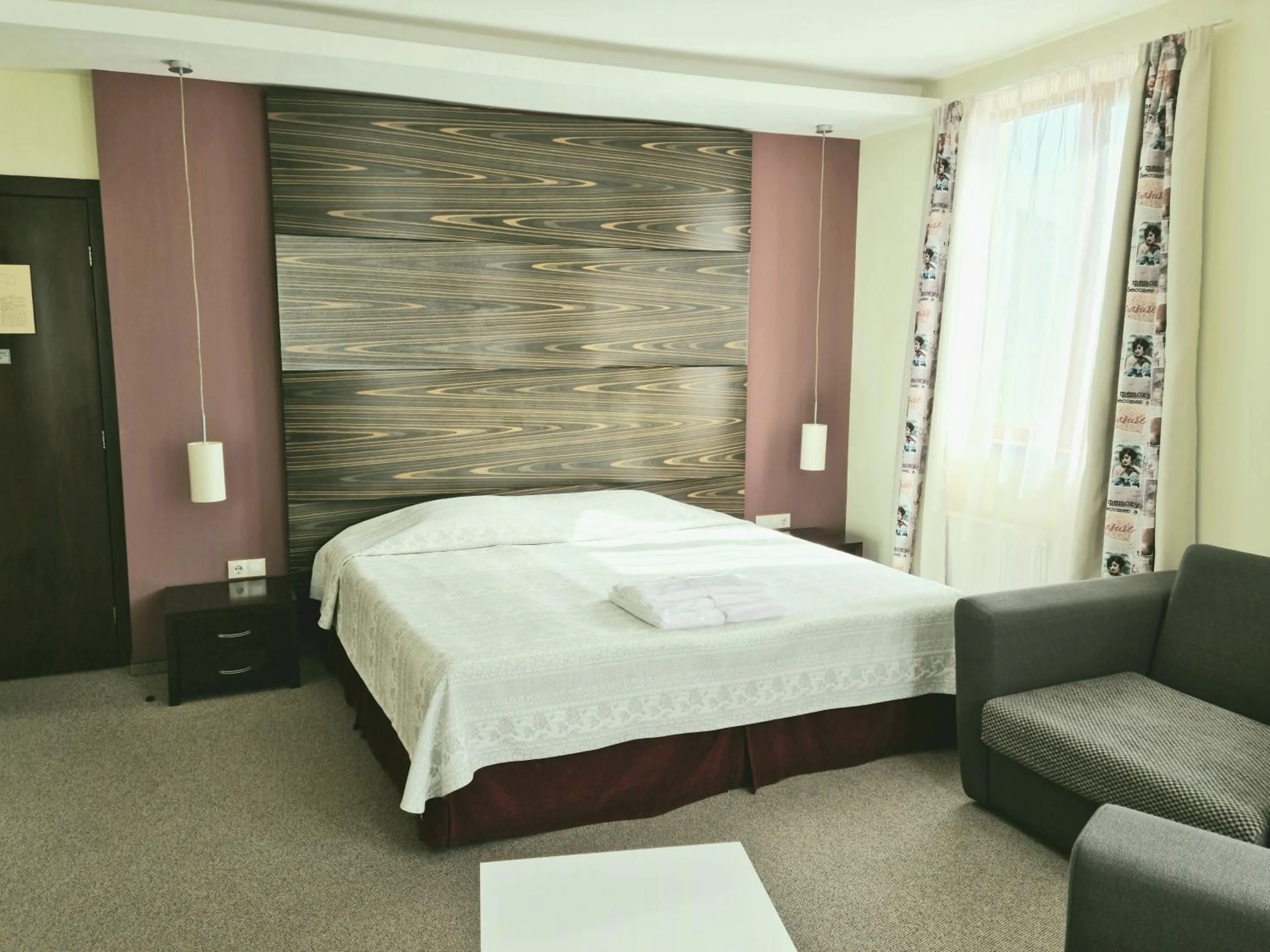 Photo of the whole room, Bed in Ice Angels Hotel