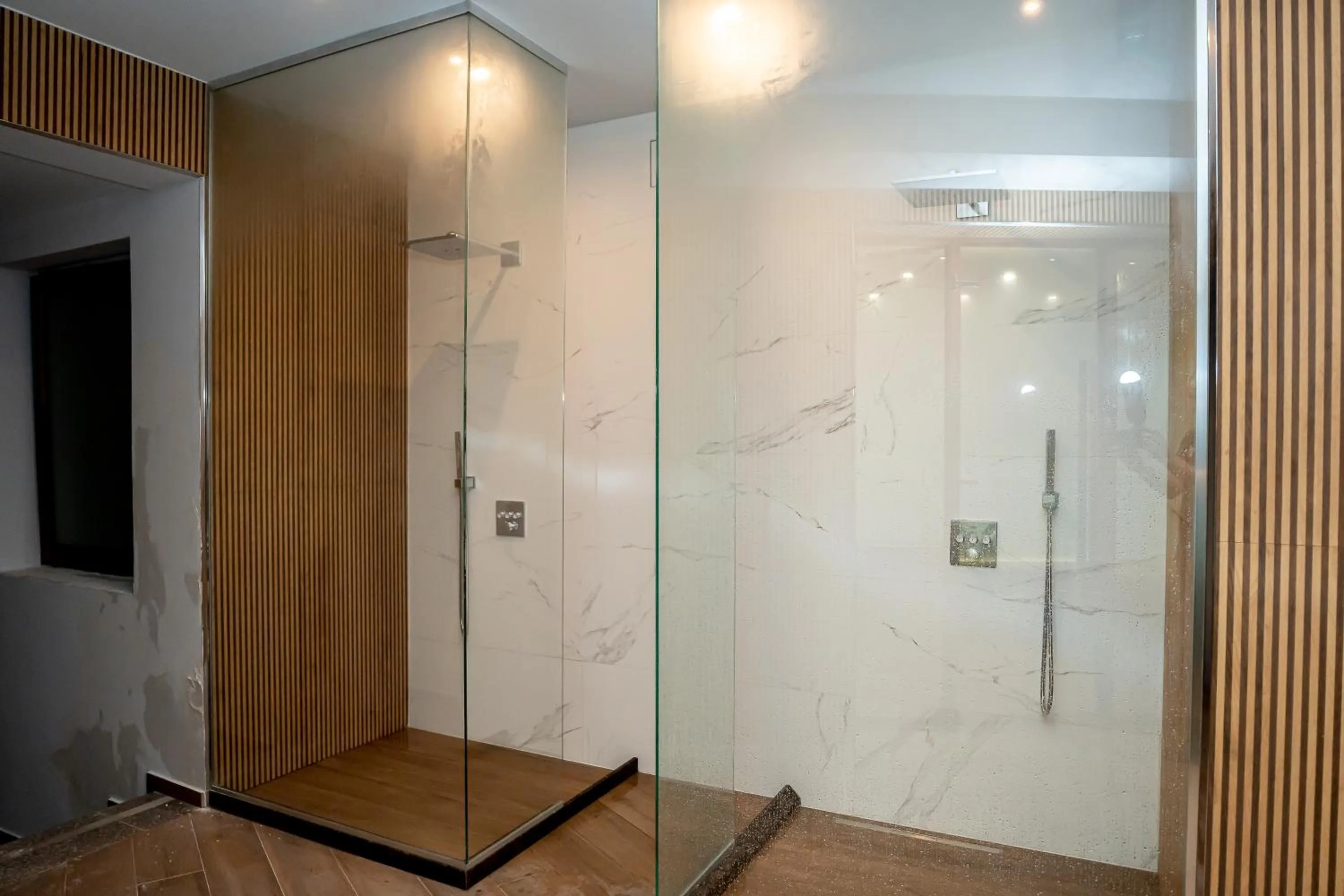 Swimming pool in Ice Angels Hotel