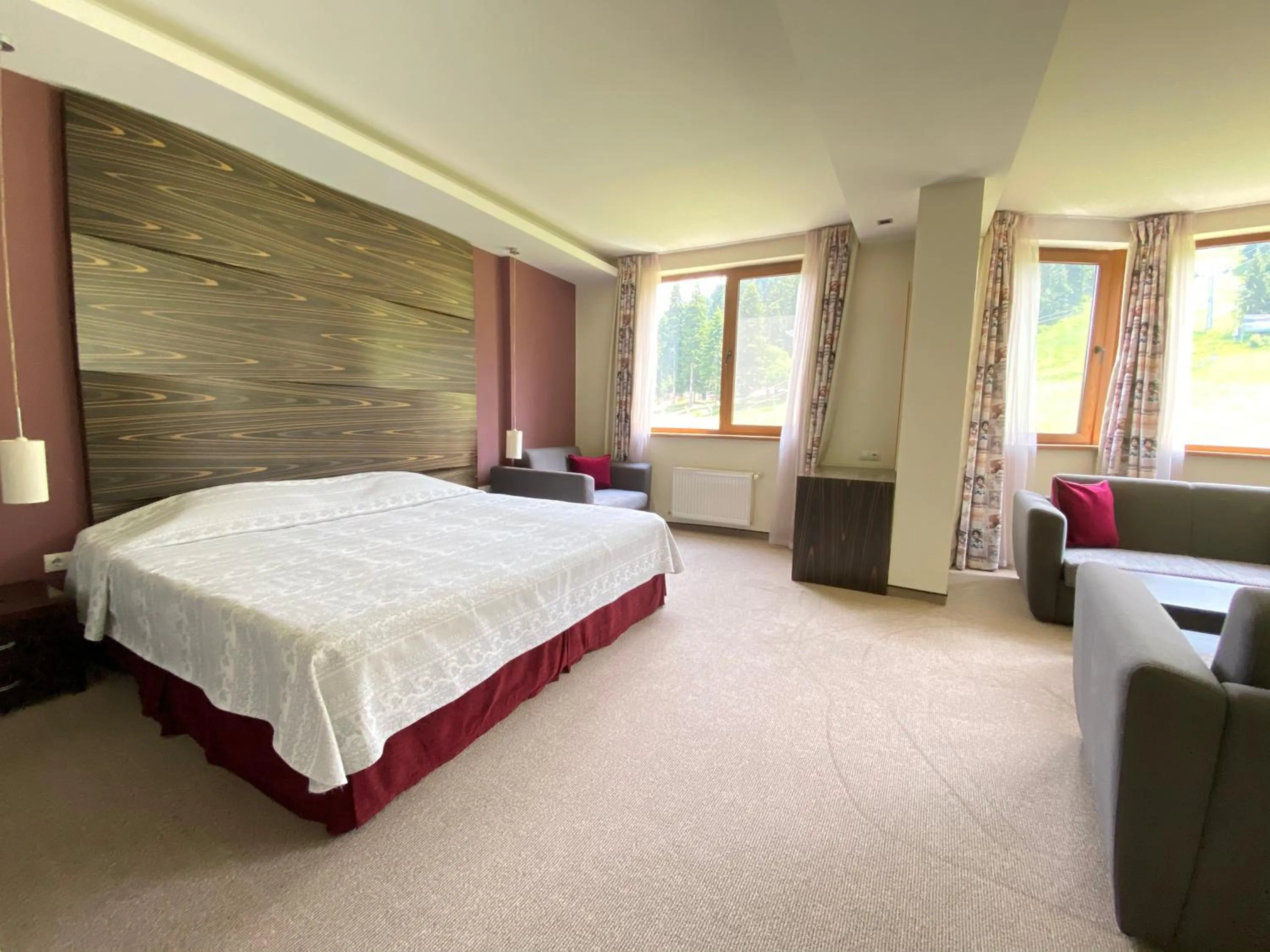 Bed in Ice Angels Hotel