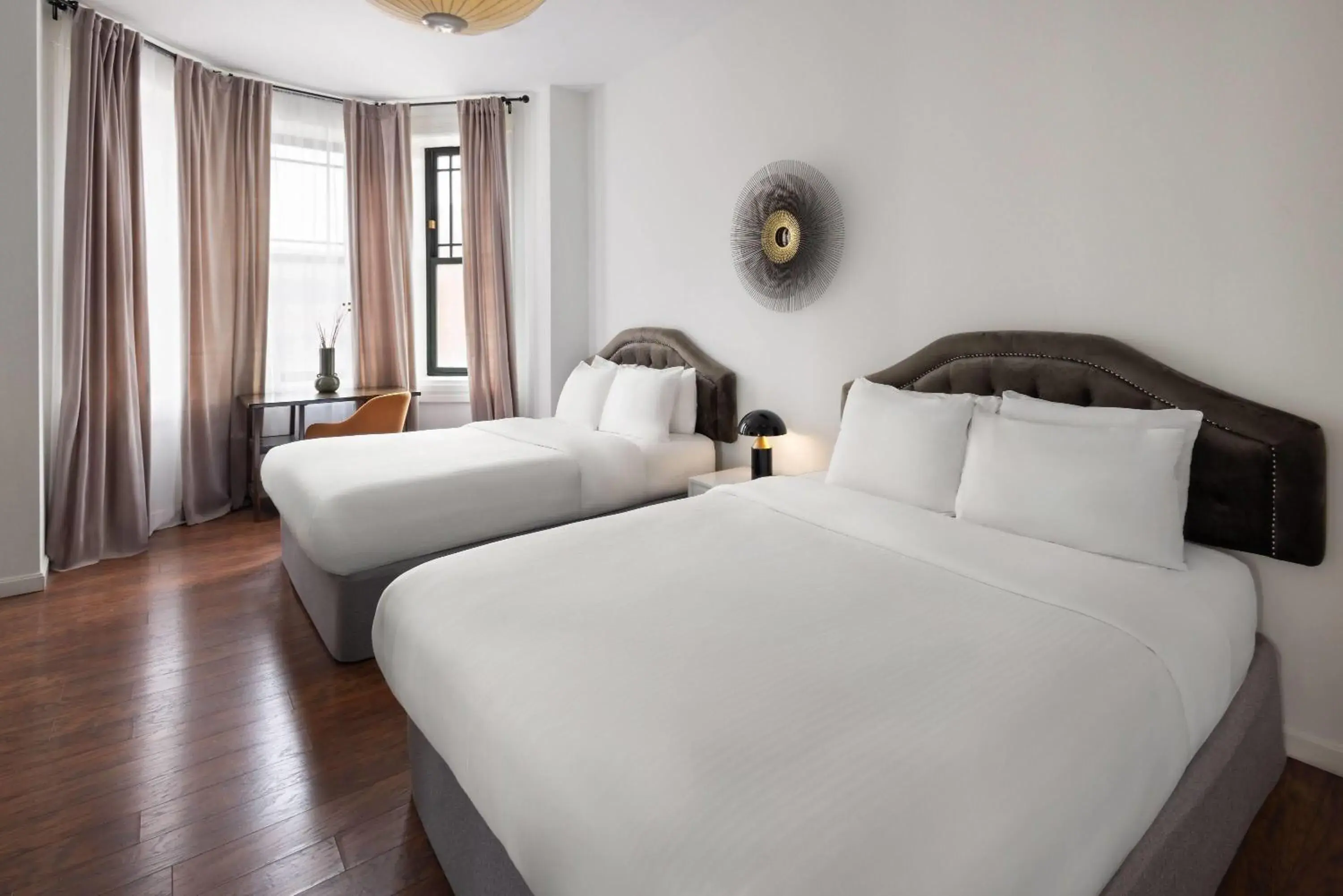 Photo of the whole room, Bed in Hotel Brexton, Trademark Collection by Wyndham Photo of the whole room, Bed in Hotel Brexton, Trademark Collection by Wyndham