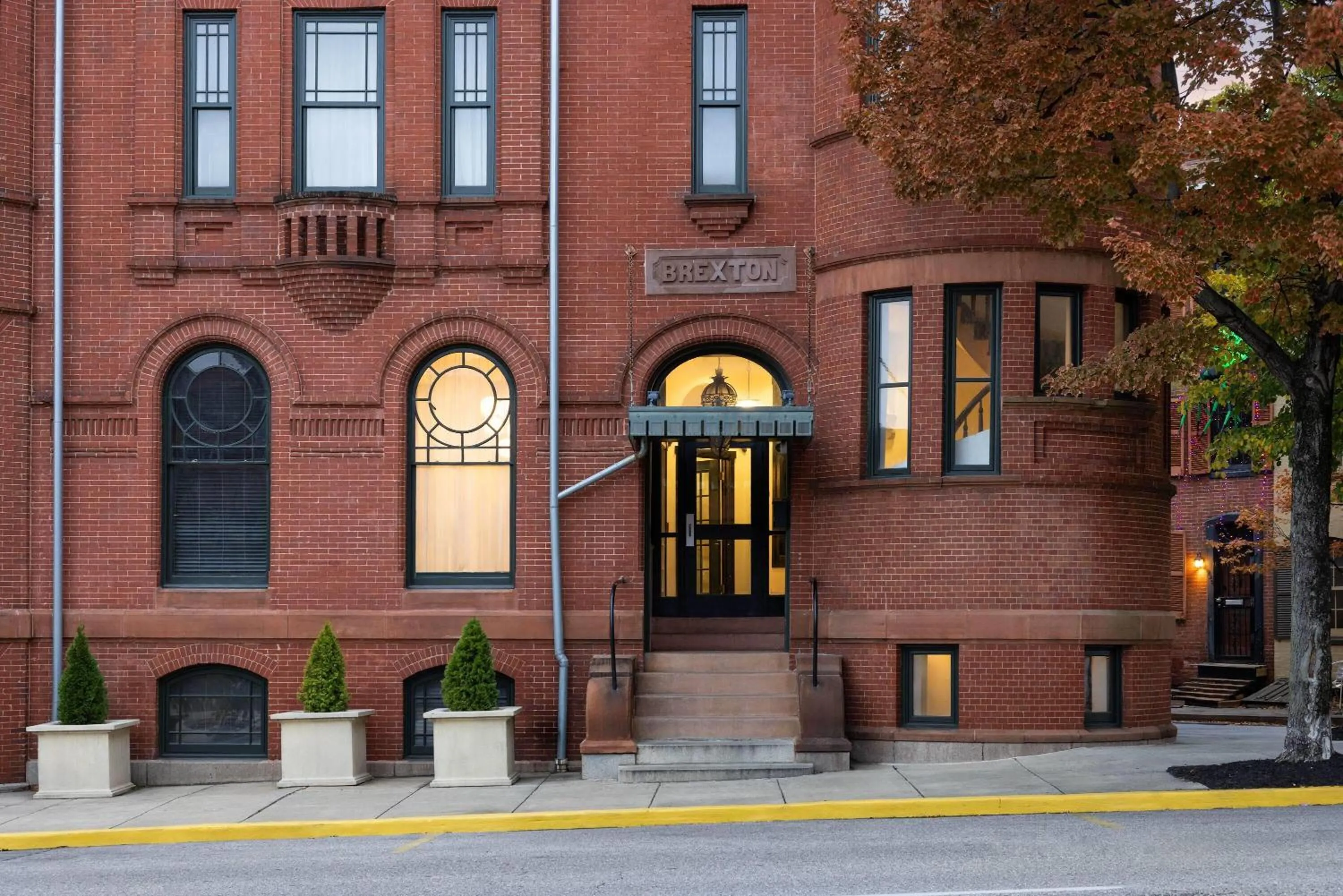 Property building in Hotel Brexton, Trademark Collection by Wyndham